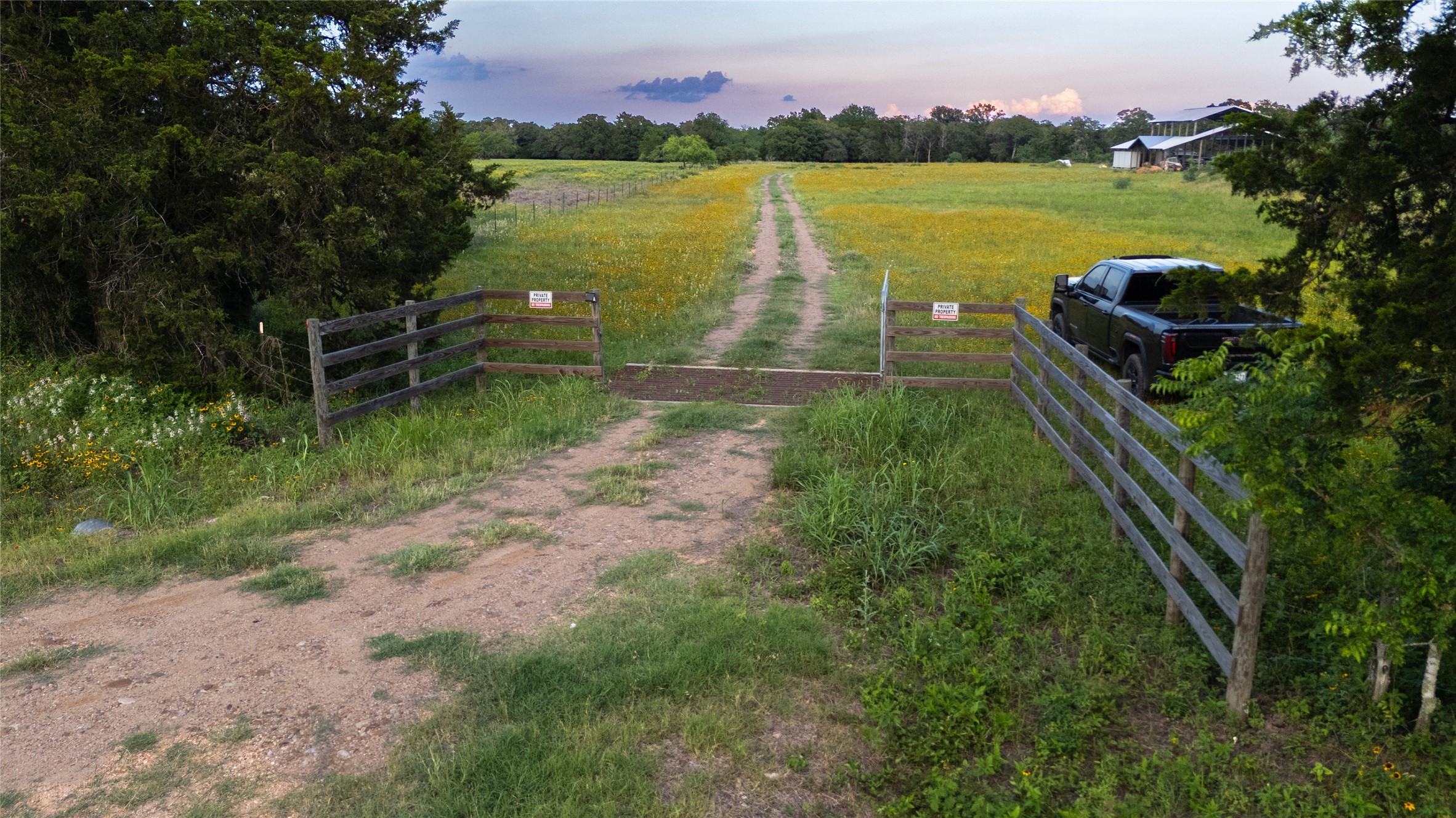 1395 S Highway 95 Smithville TX 78957