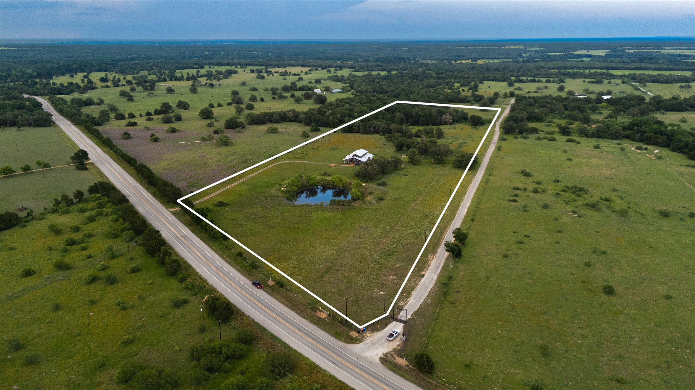 1395 S Highway 95 Smithville TX 78957