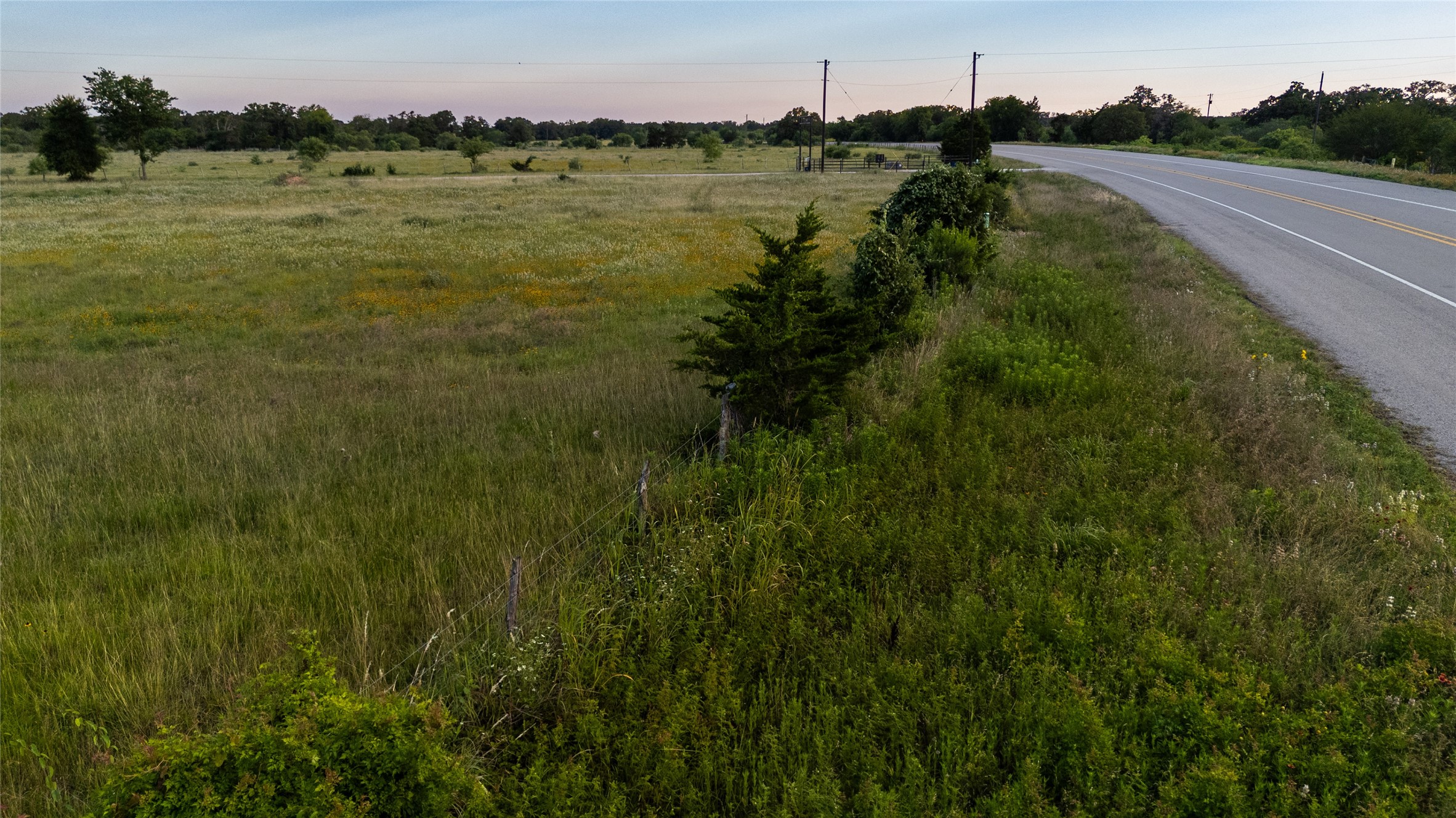 1395 S Highway 95 Smithville TX 78957