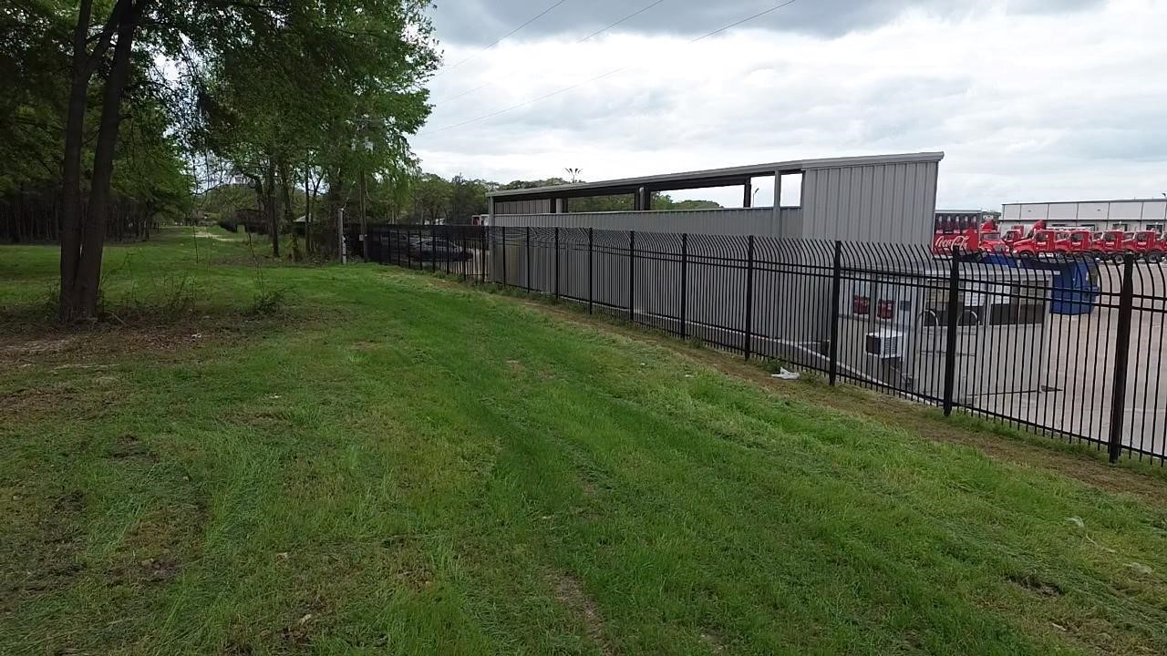 3110 W Gentry Parkway Tyler TX 75702