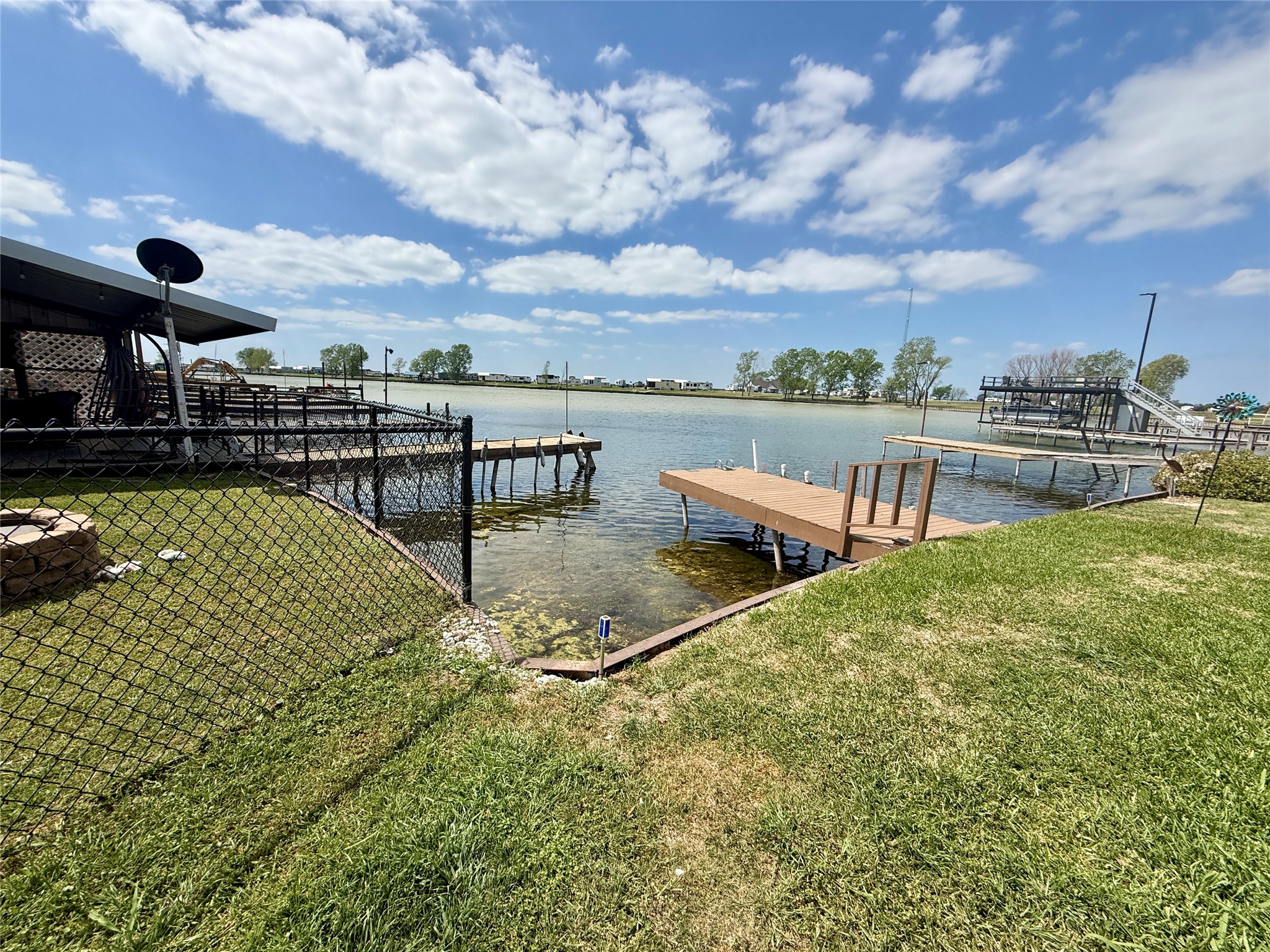 15 Pelican Isle Drive Kerens TX 75144