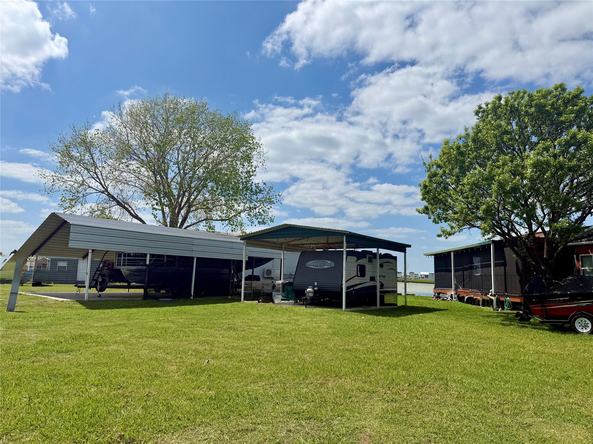 15 Pelican Isle Drive Kerens TX 75144