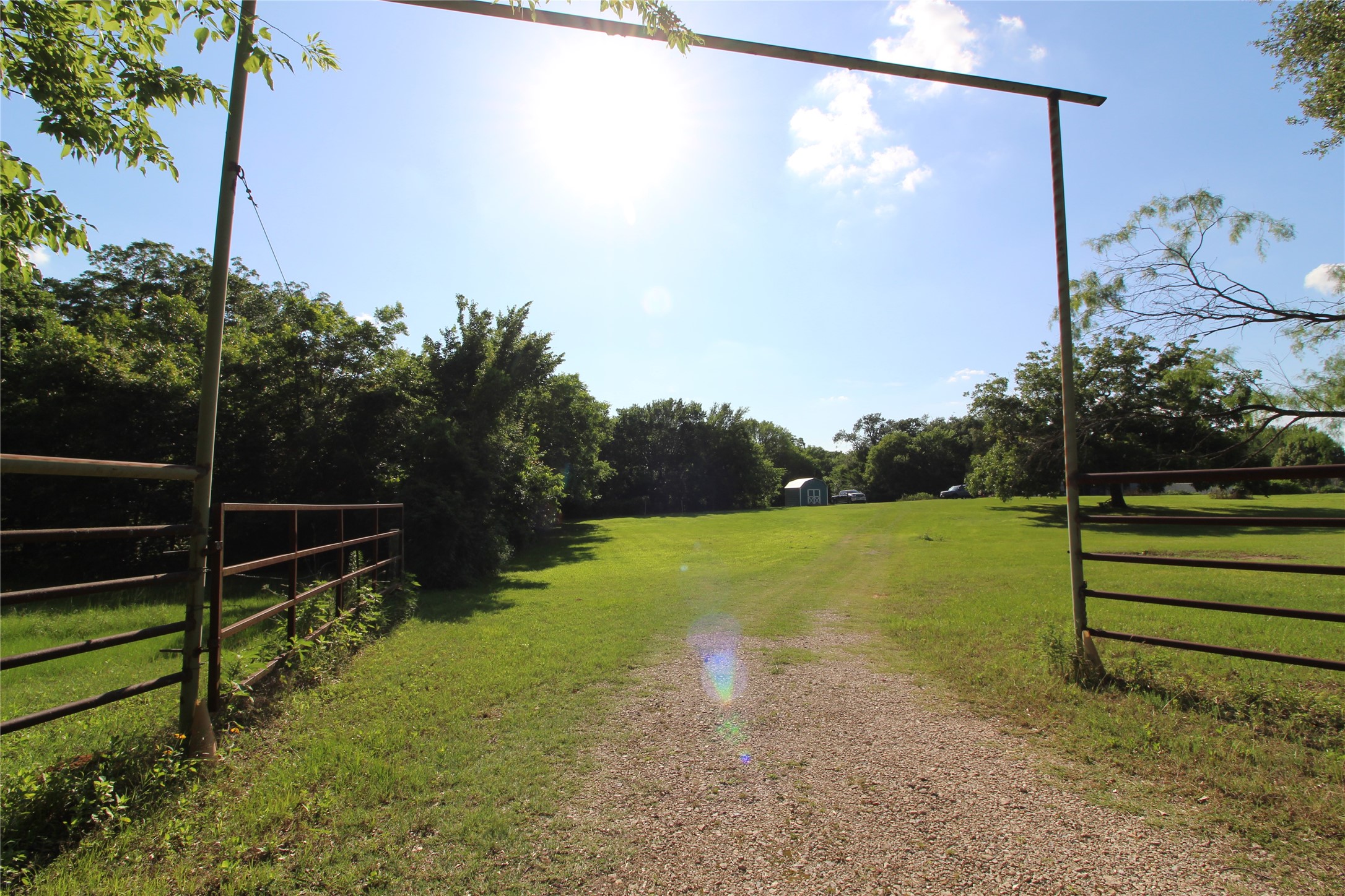 19470 County Road 4072 Kemp TX 75143