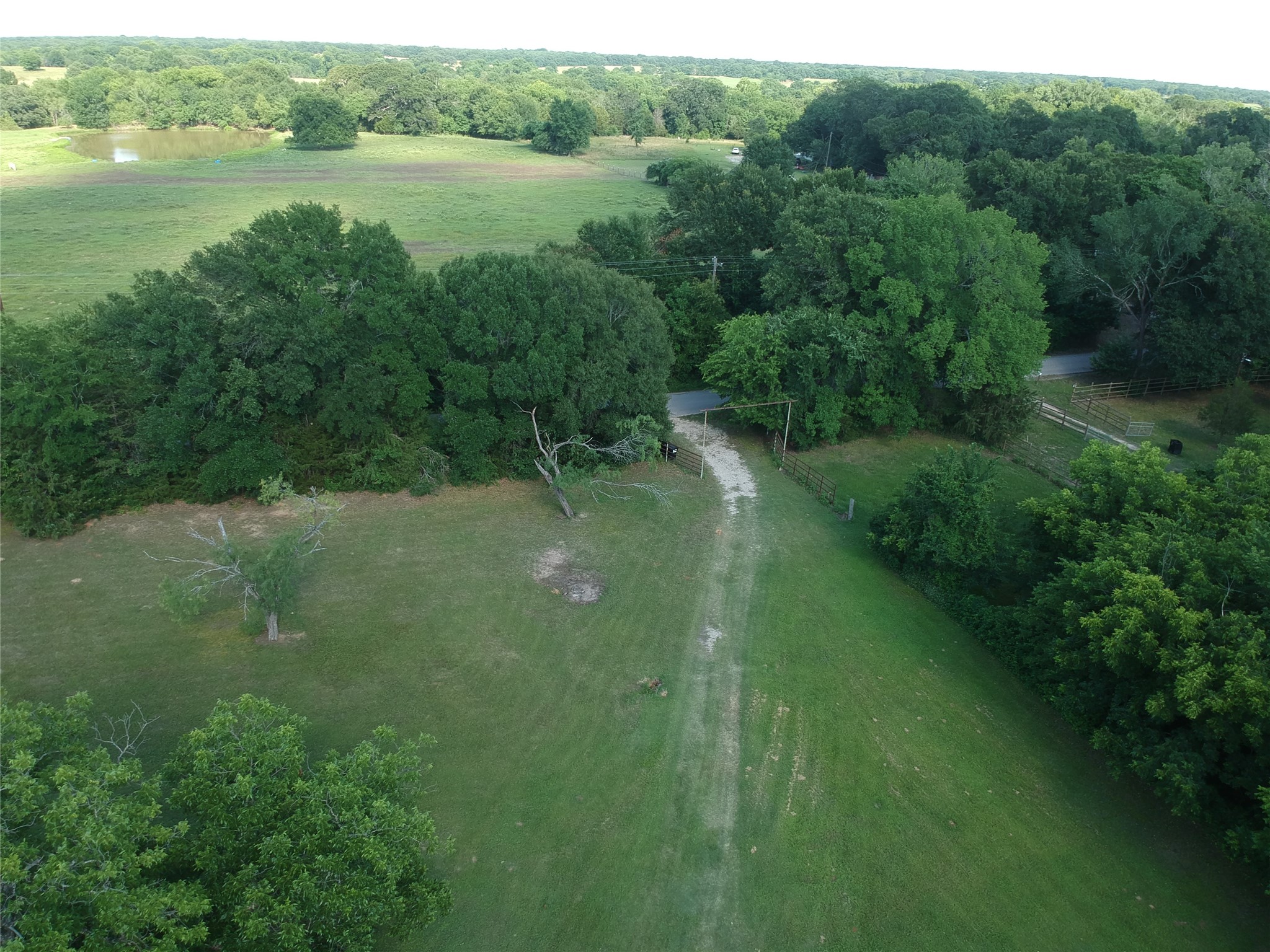 19470 County Road 4072 Kemp TX 75143