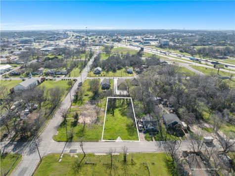 1925 S 21st Street Waco TX 76706