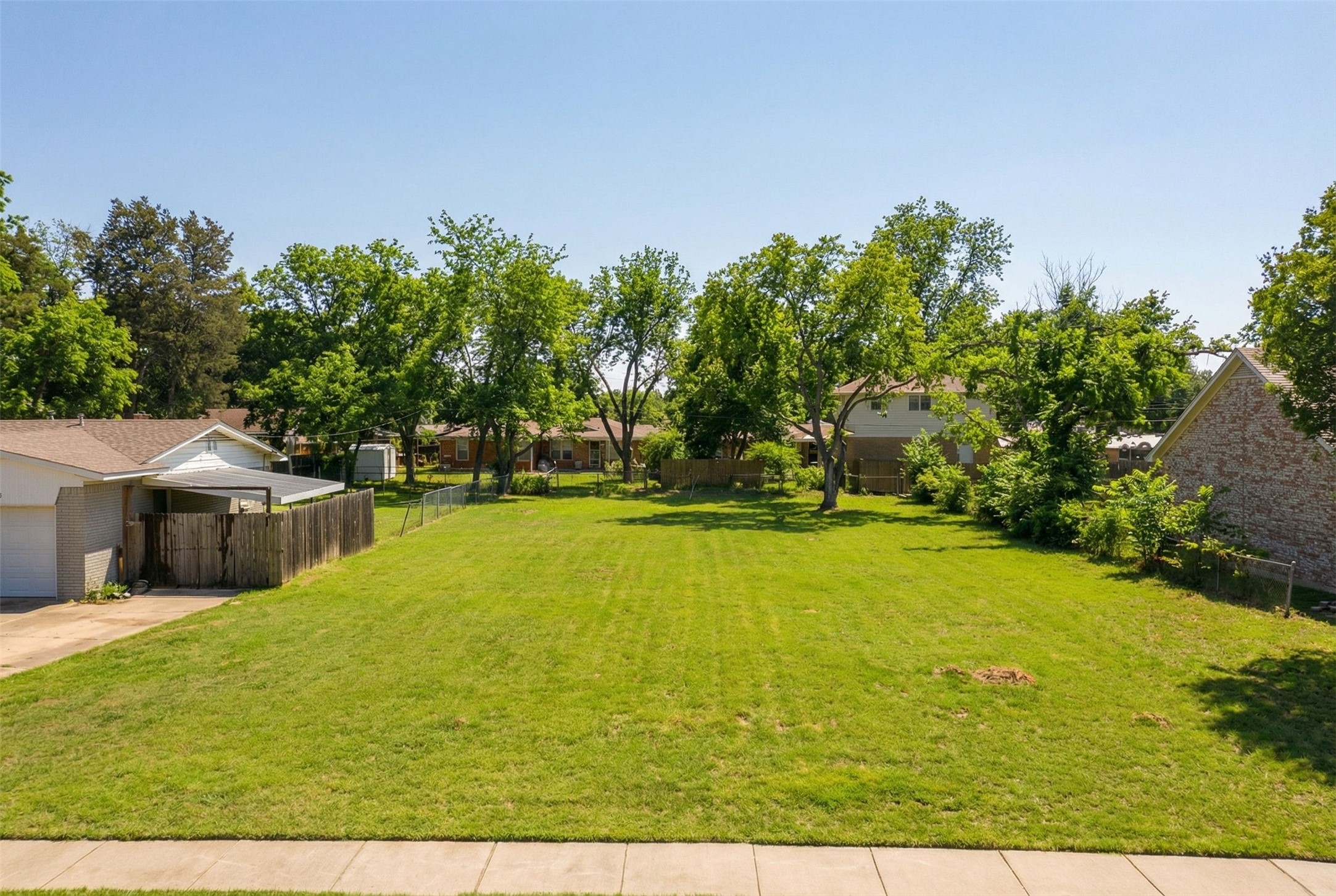 468 Pittman Street Richardson TX 75081