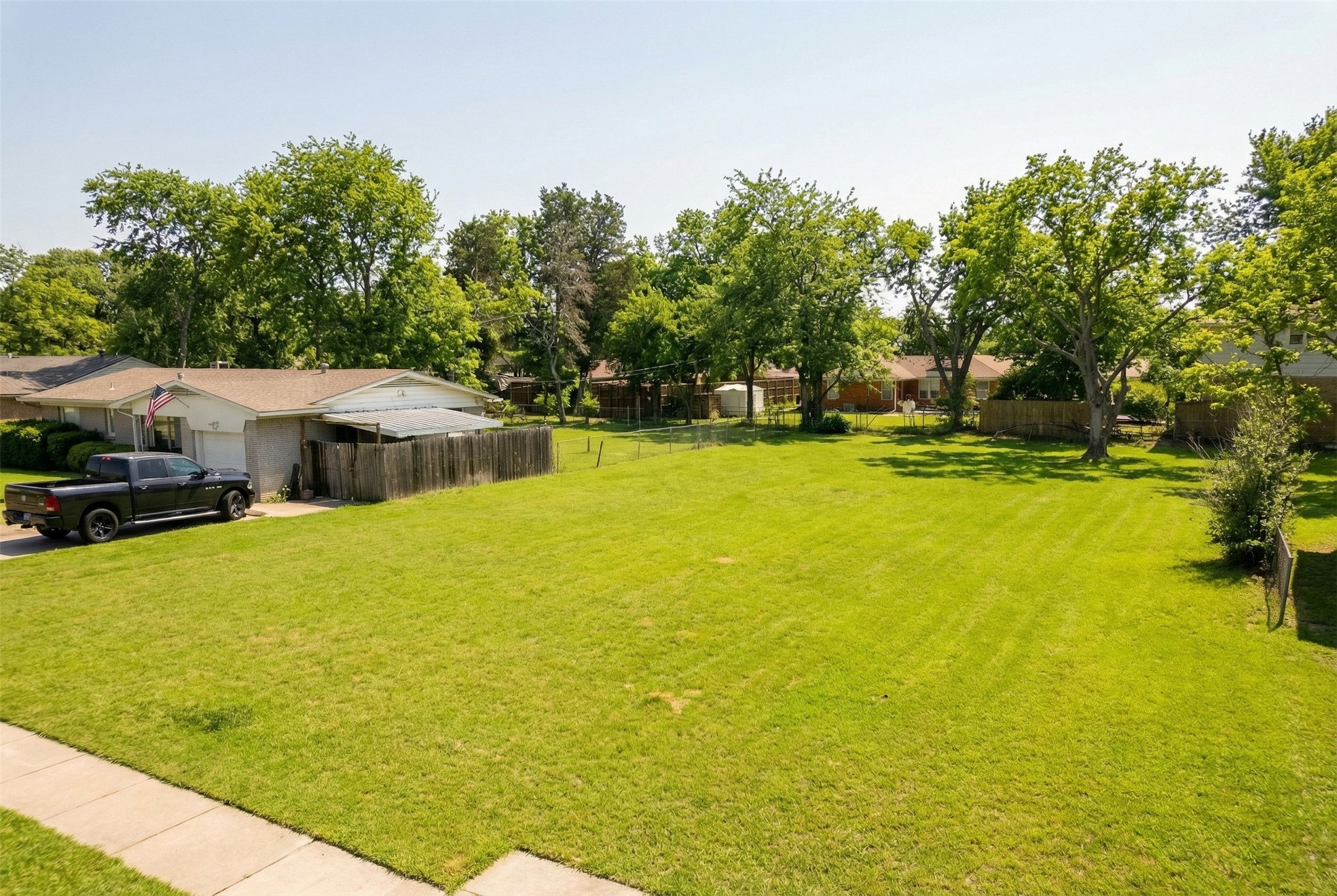 468 Pittman Street Richardson TX 75081