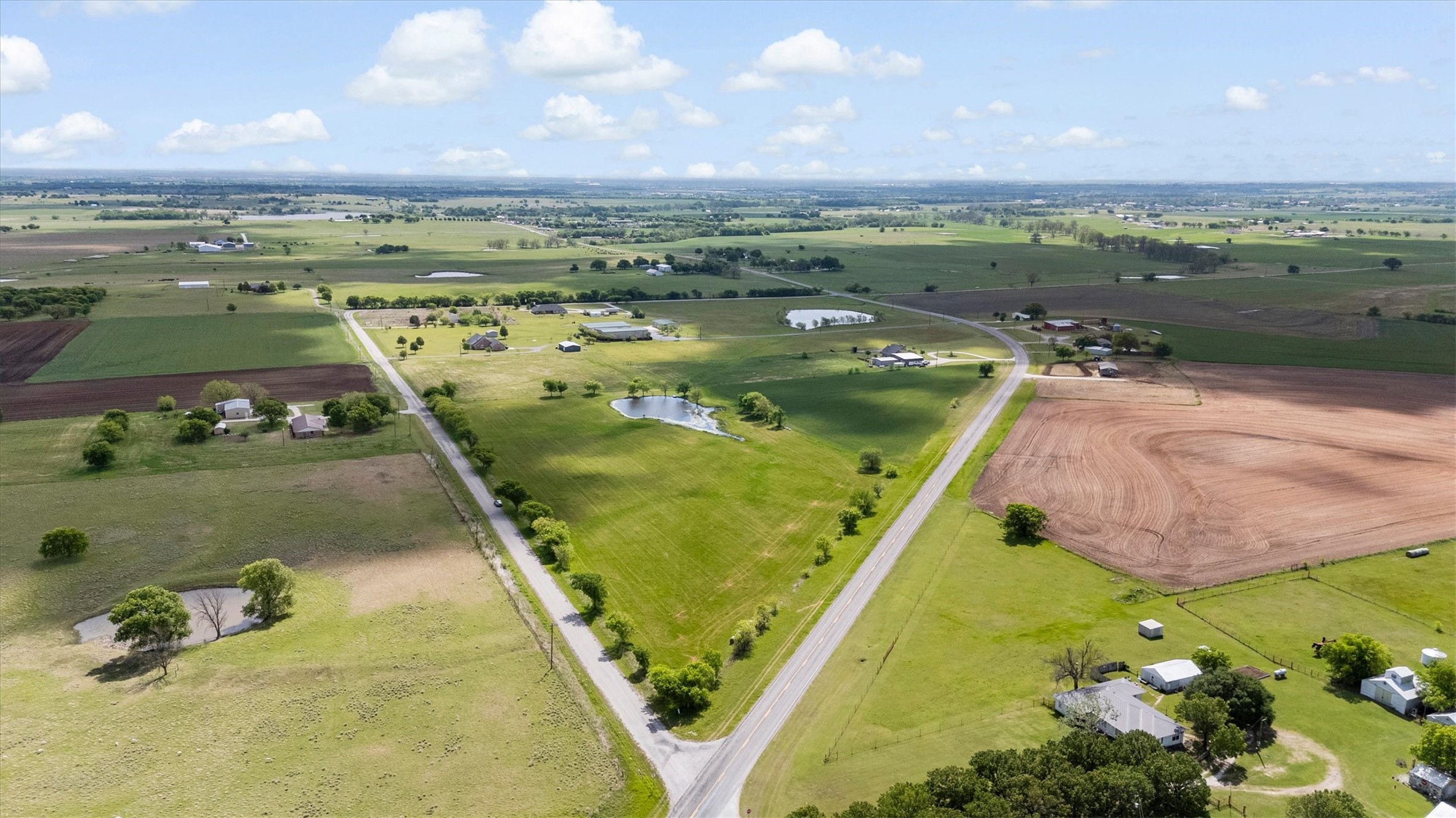 1121 1199 Lindsay TX 76250