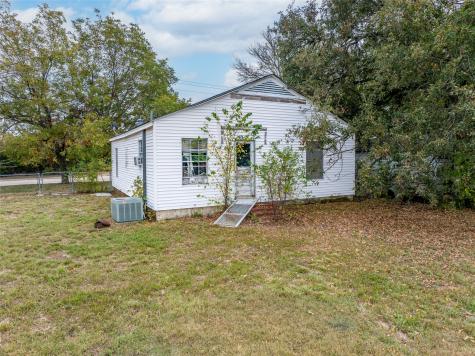 445 W State Highway 352 Mesquite TX 75149