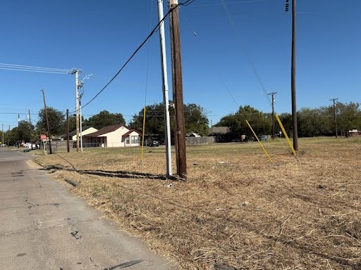 1002 S Smith Street Ennis TX 75119