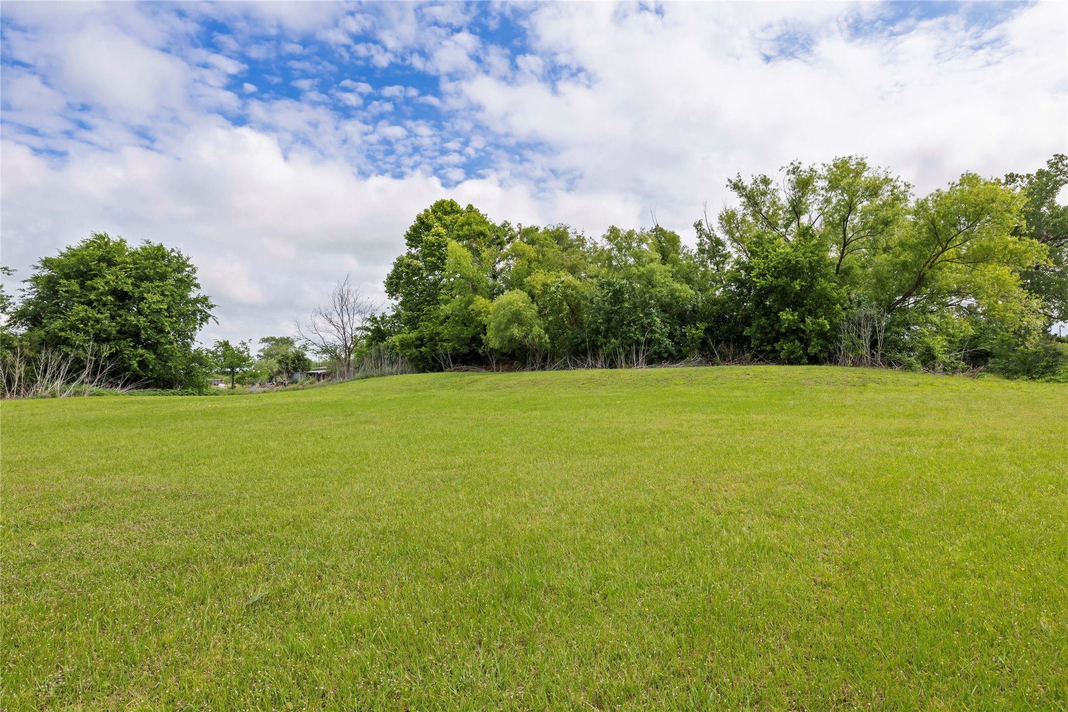 E5-C-1 Pam Lane Terrell TX 75161