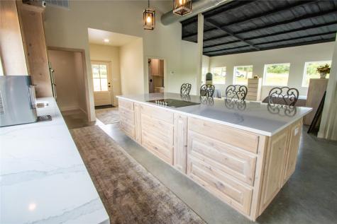 380 Pr 297 Bowie TX 76230