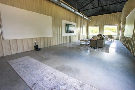 380 Pr 297 Bowie TX 76230