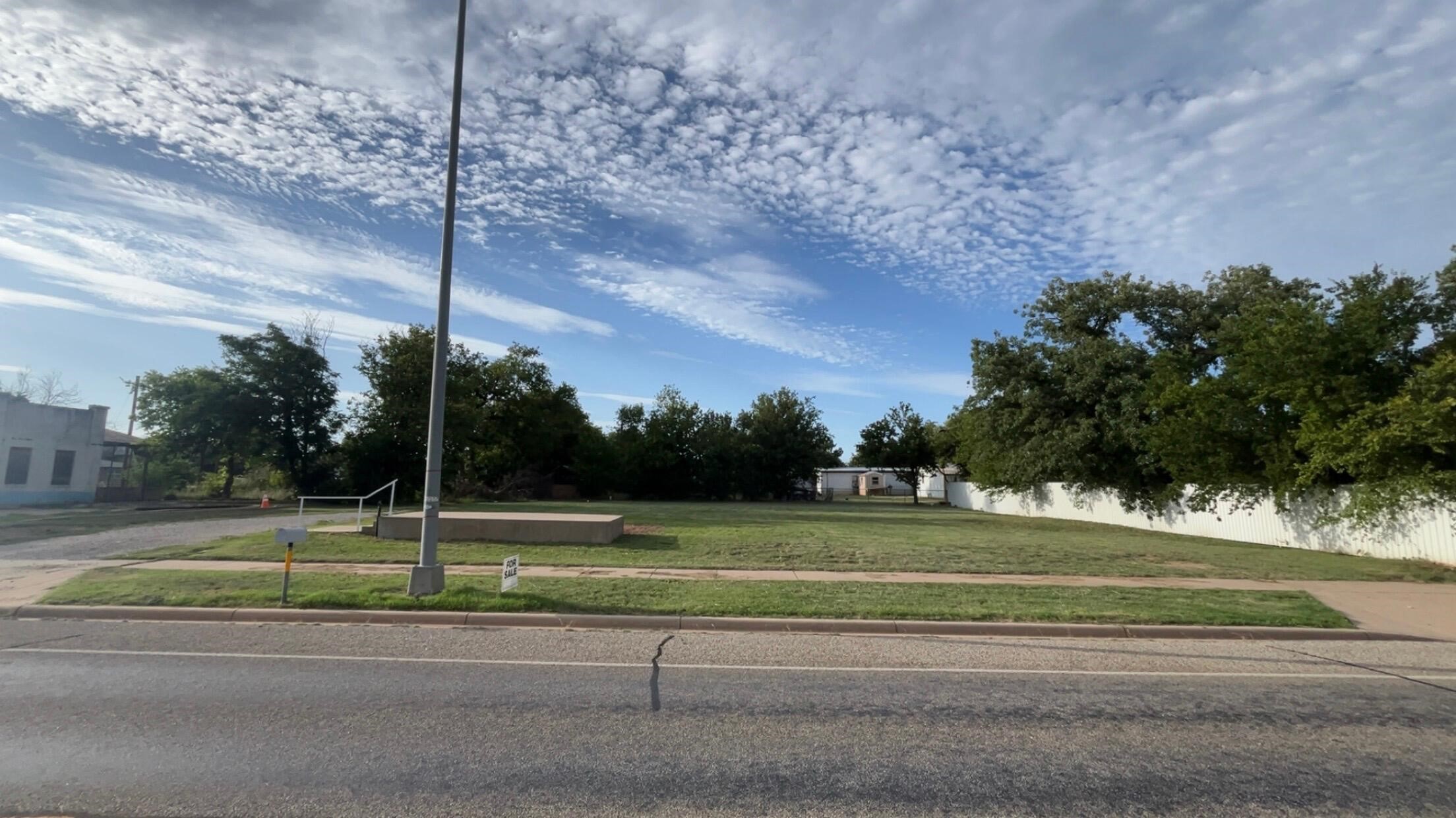 505 E Walnut Street Coleman TX 76834