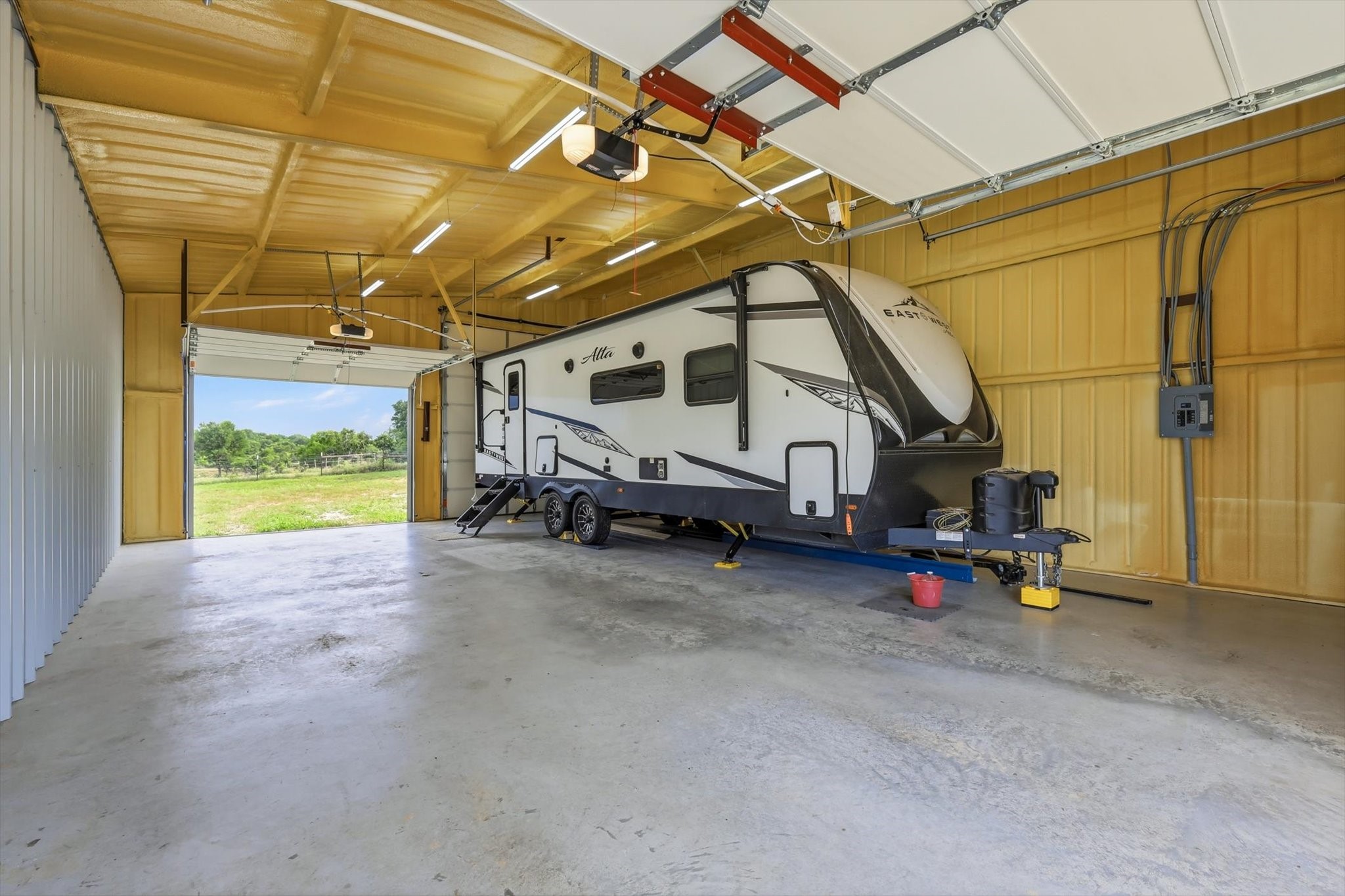 579 County Road 4599 Boyd TX 76023