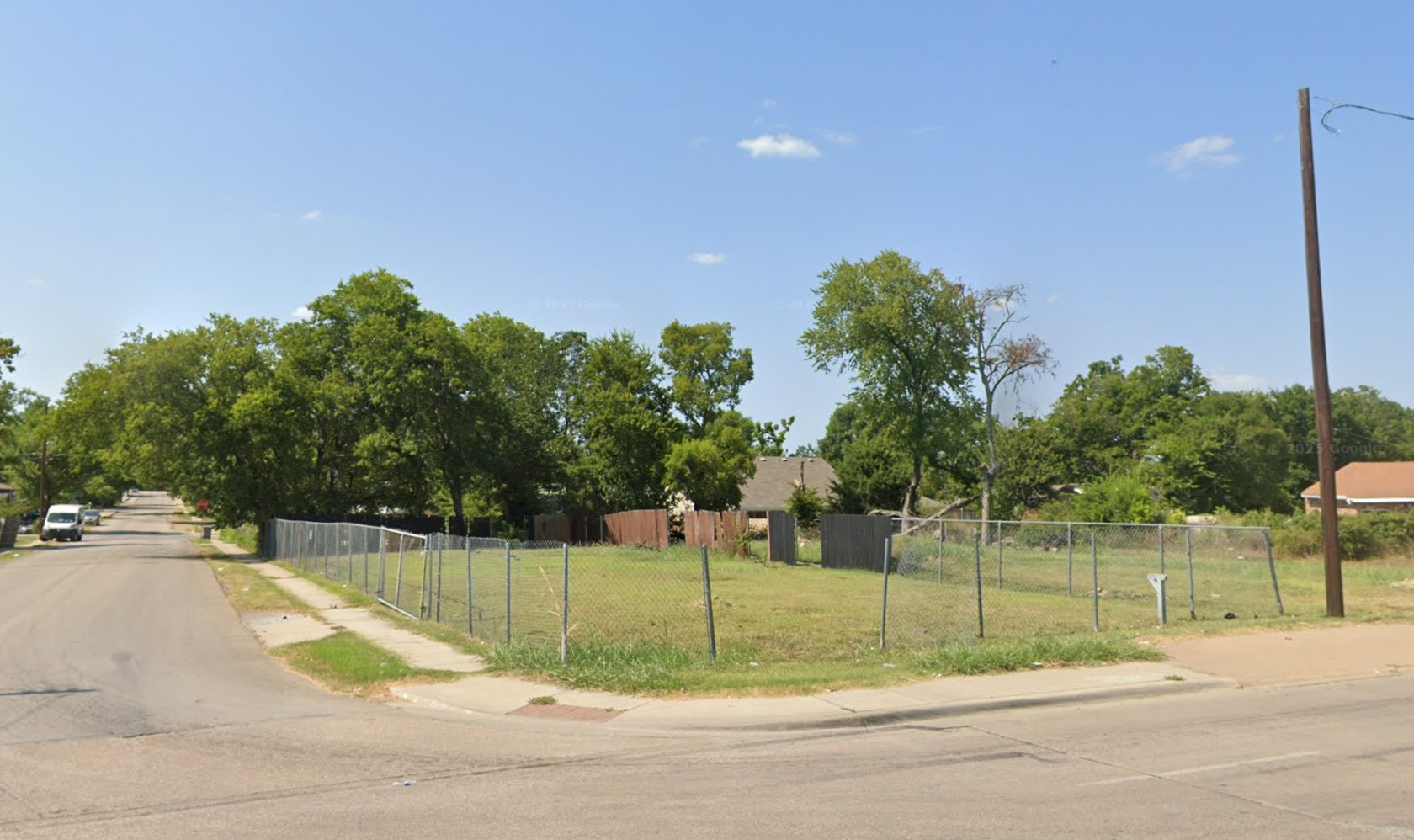 2403 E Ann Arbor Avenue Dallas TX 75216