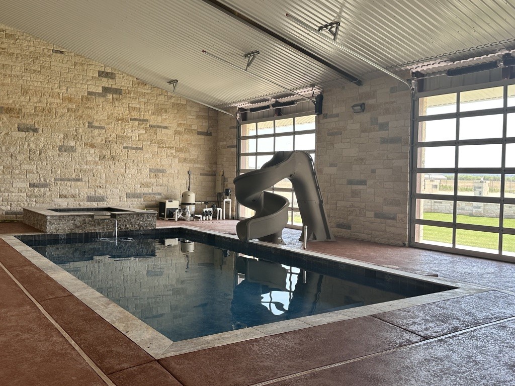 1089 Tennyson Road Bronte TX 76933