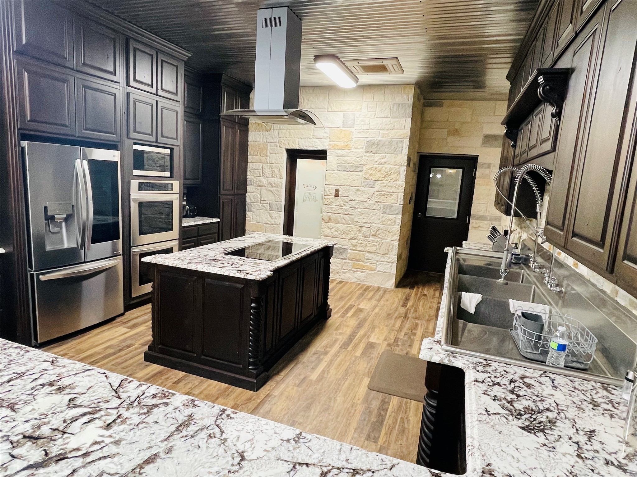1089 Tennyson Road Bronte TX 76933