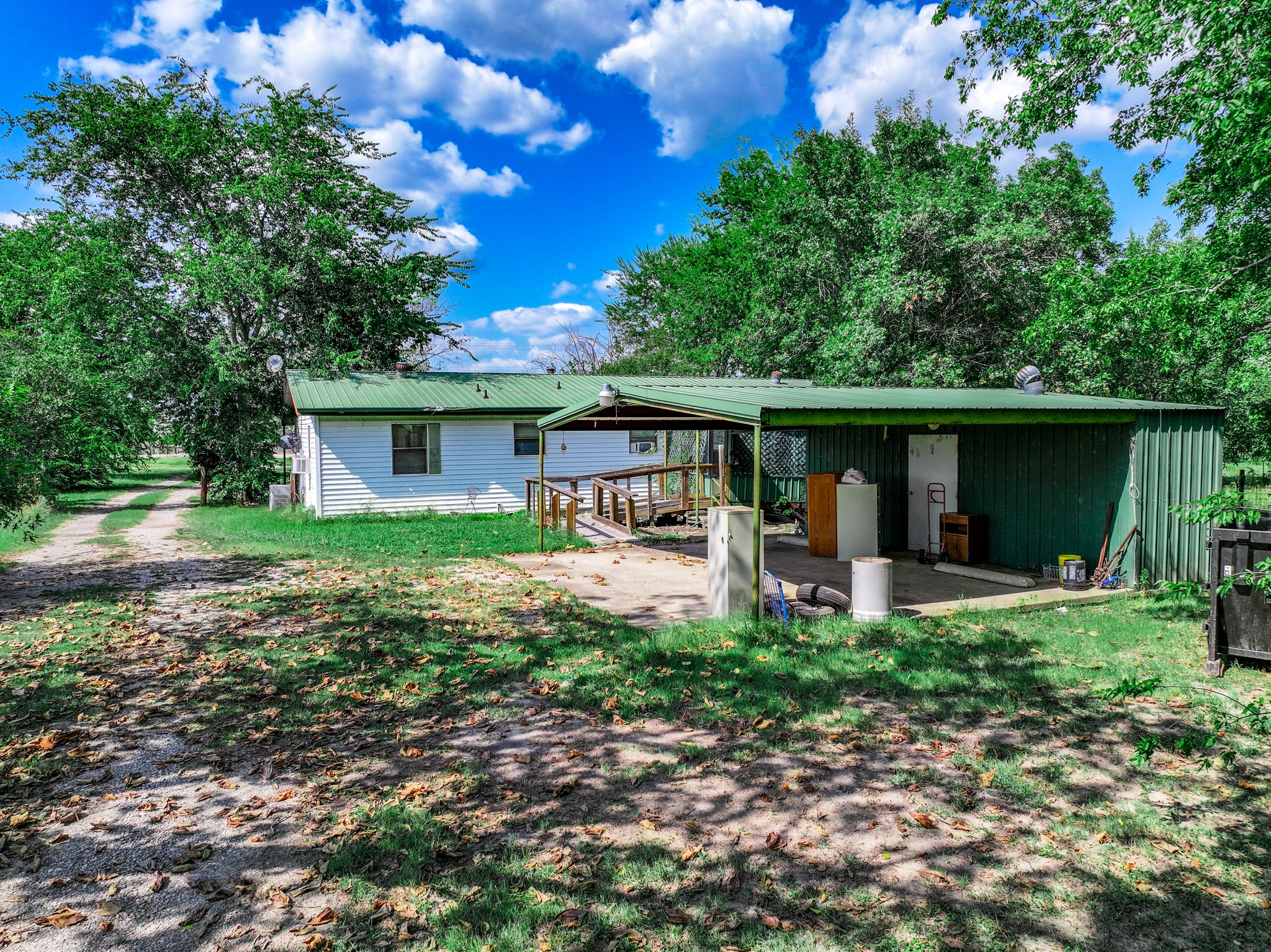 7801 W Interstate Highway 30 Cumby TX 75433