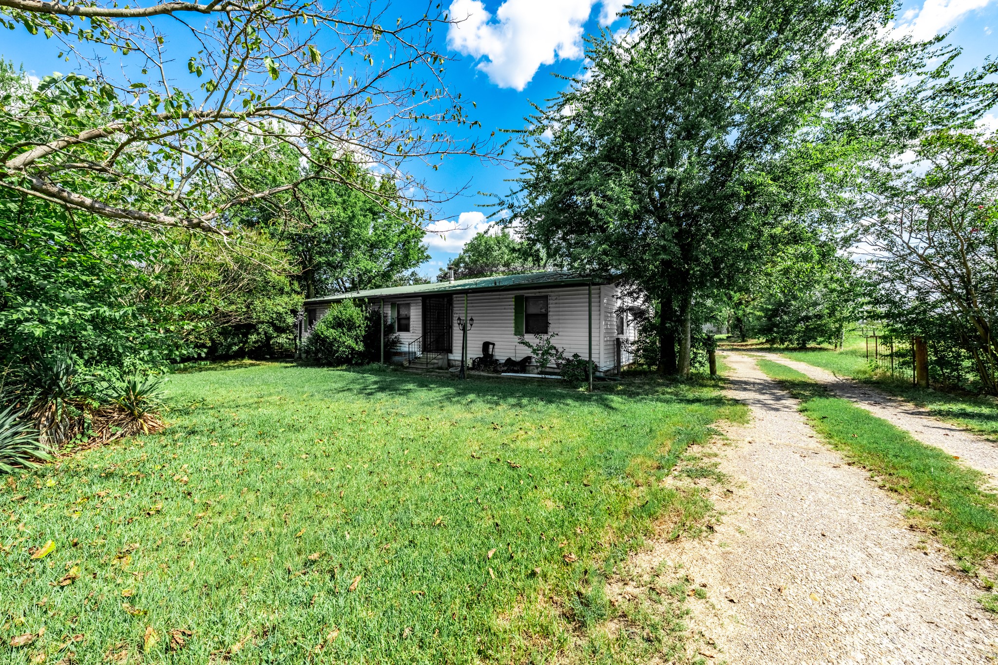 7801 W Interstate Highway 30 Cumby TX 75433