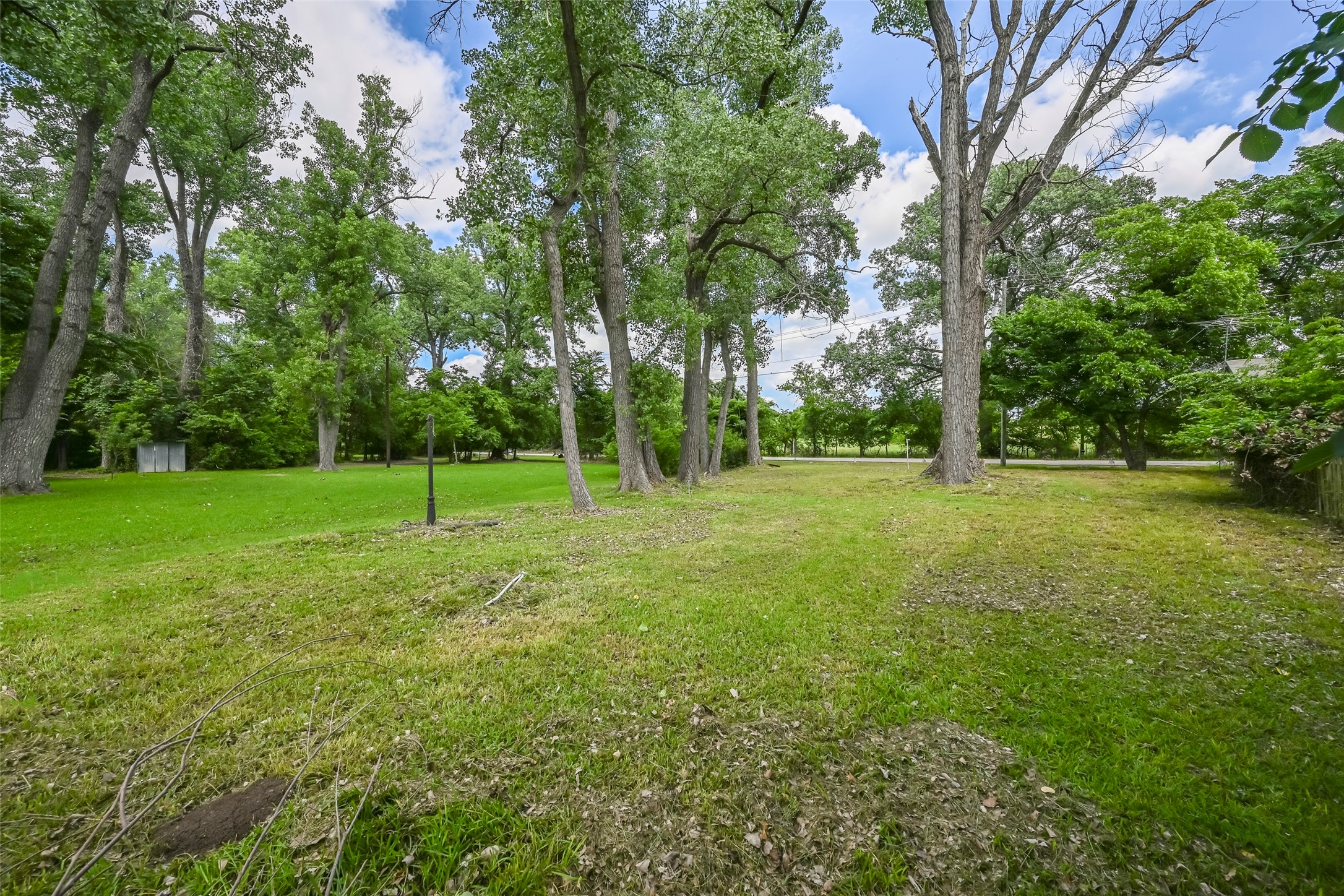 2431 E Lake Drive Weatherford TX 76087