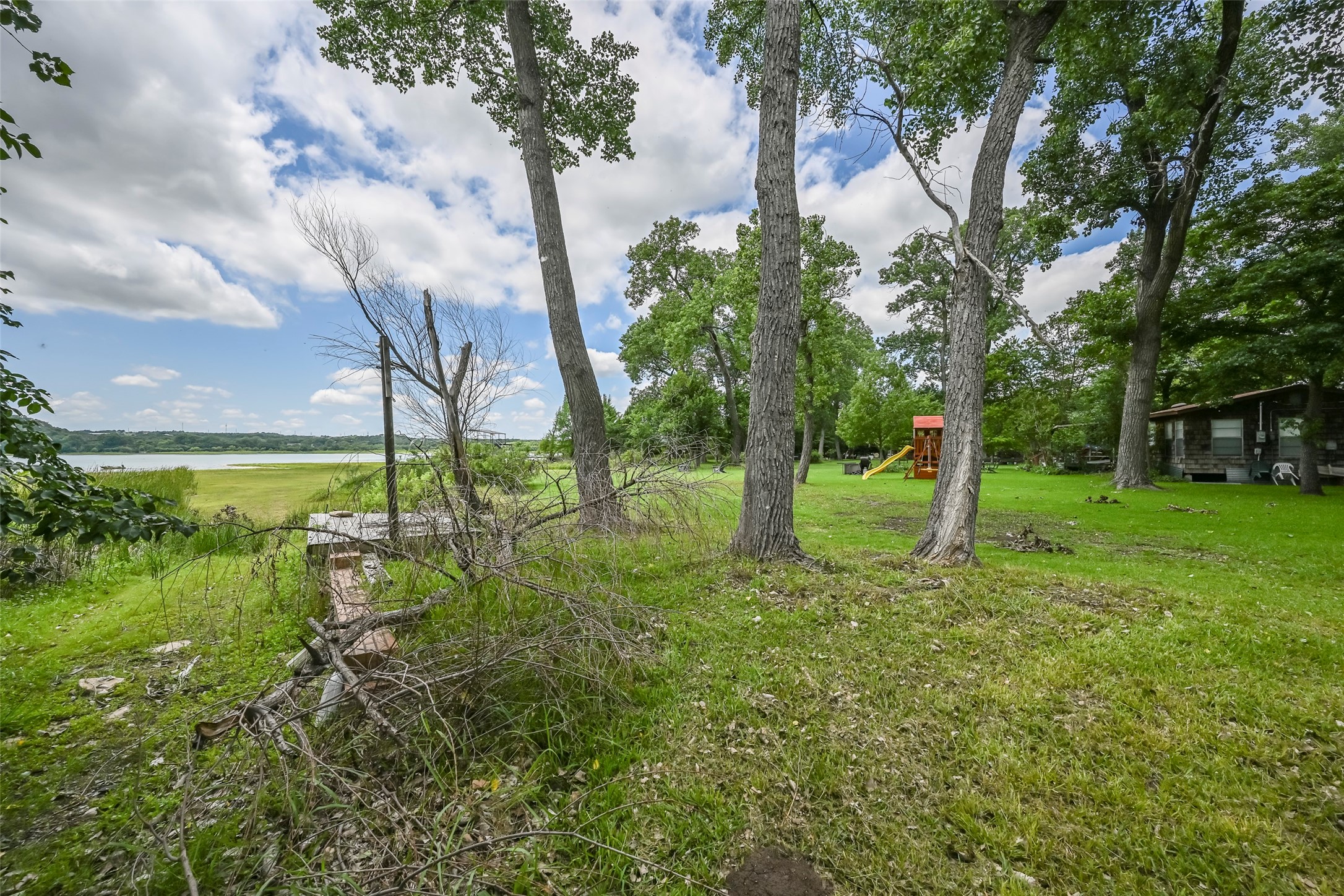 2431 E Lake Drive Weatherford TX 76087