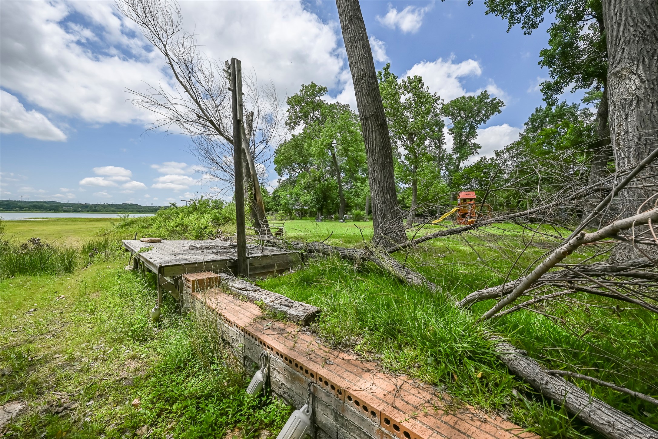 2431 E Lake Drive Weatherford TX 76087