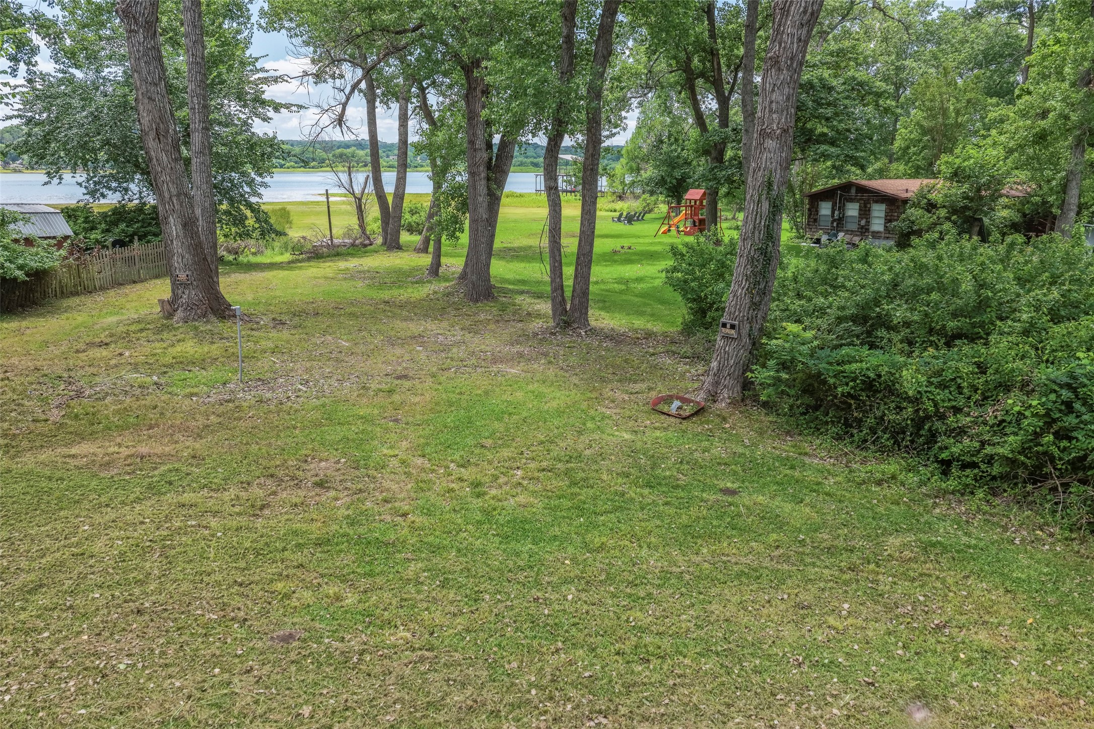 2431 E Lake Drive Weatherford TX 76087