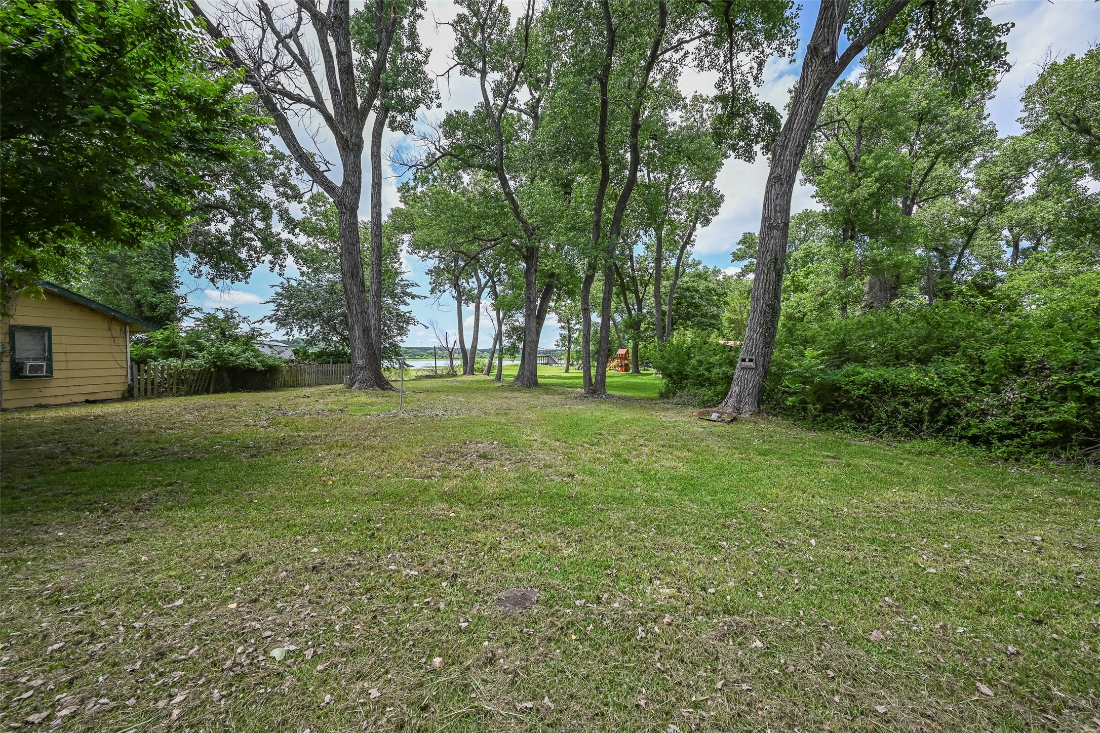 2431 E Lake Drive Weatherford TX 76087