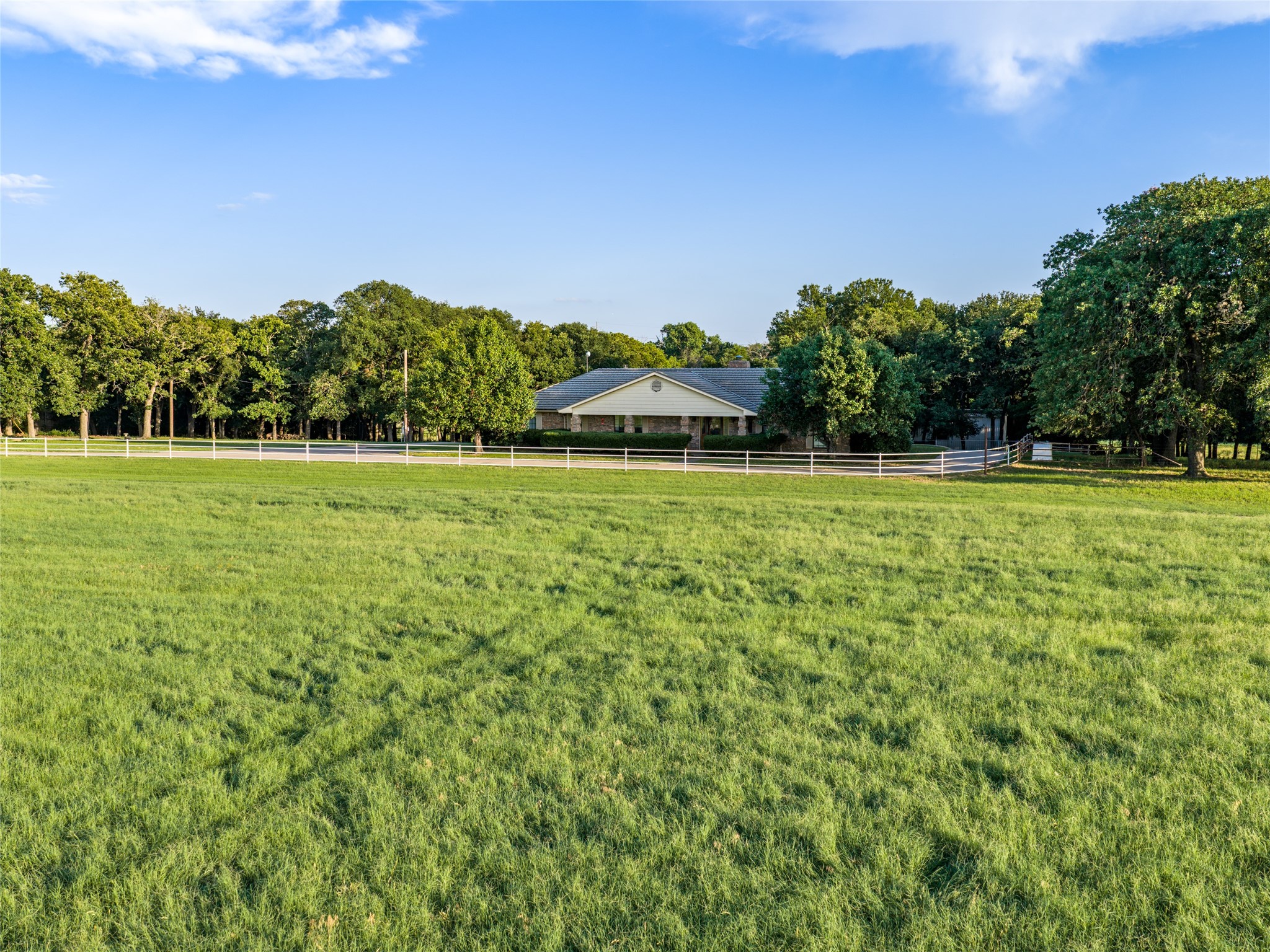 449 Private Road 4670 Boyd TX 76023