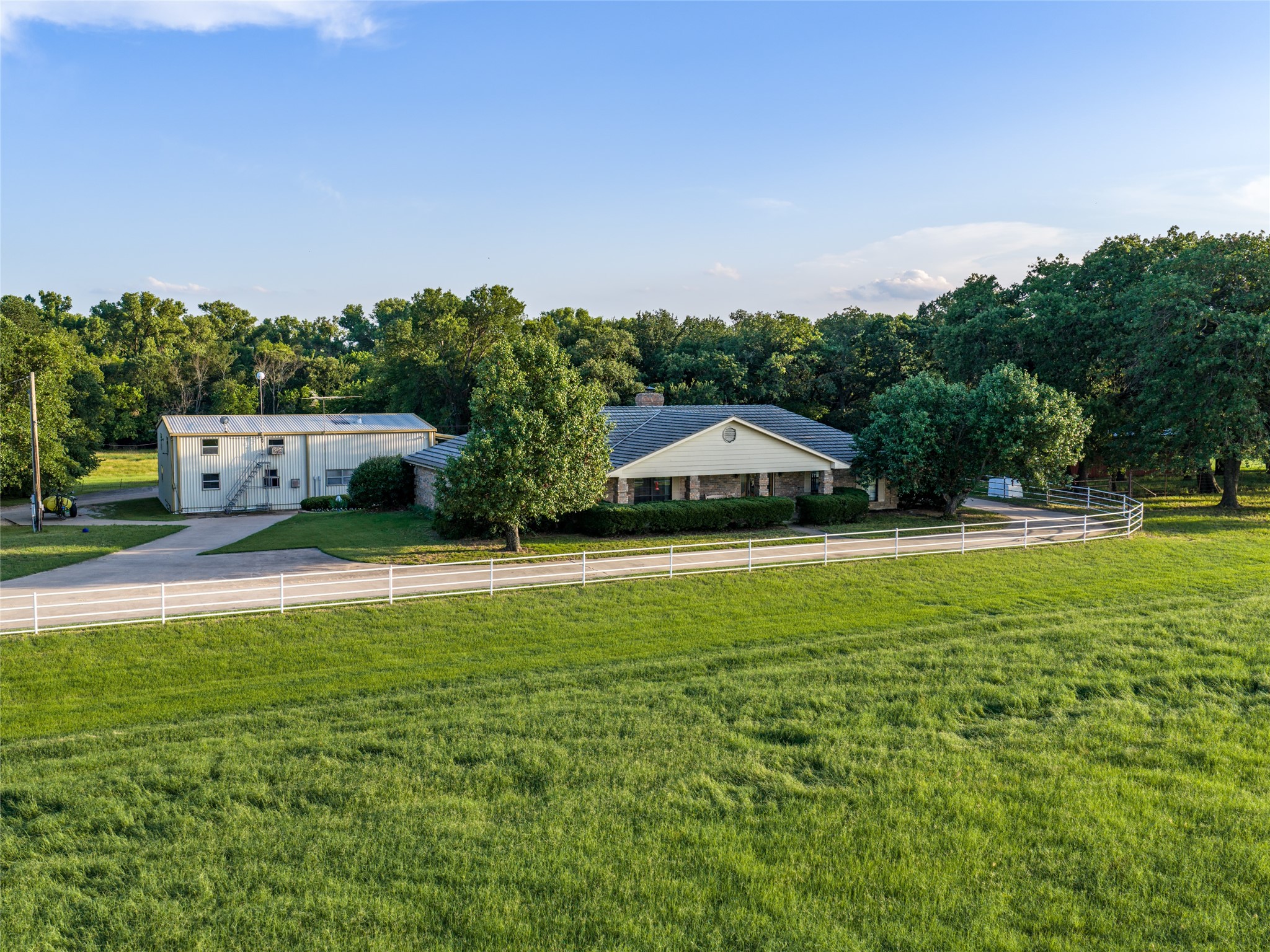 449 Private Road 4670 Boyd TX 76023