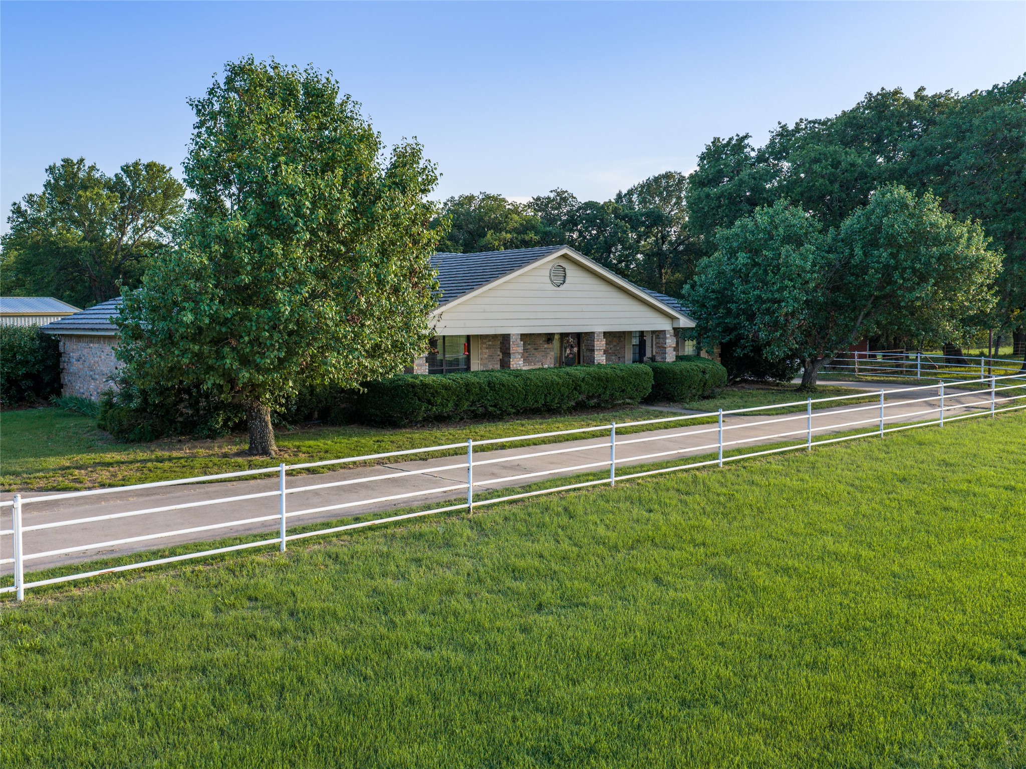 449 Private Road 4670 Boyd TX 76023
