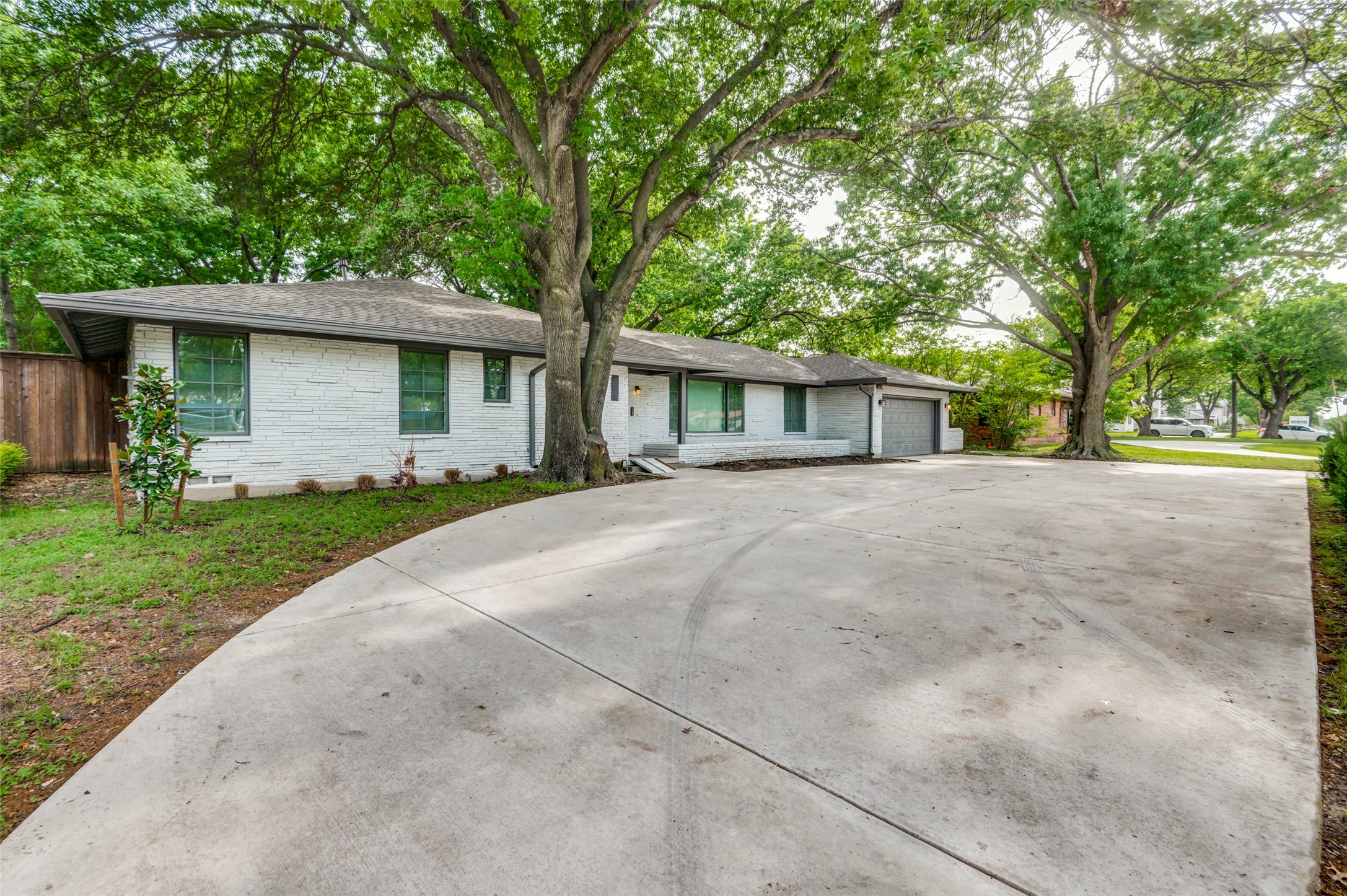 6514 Royal Lane Dallas TX 75230
