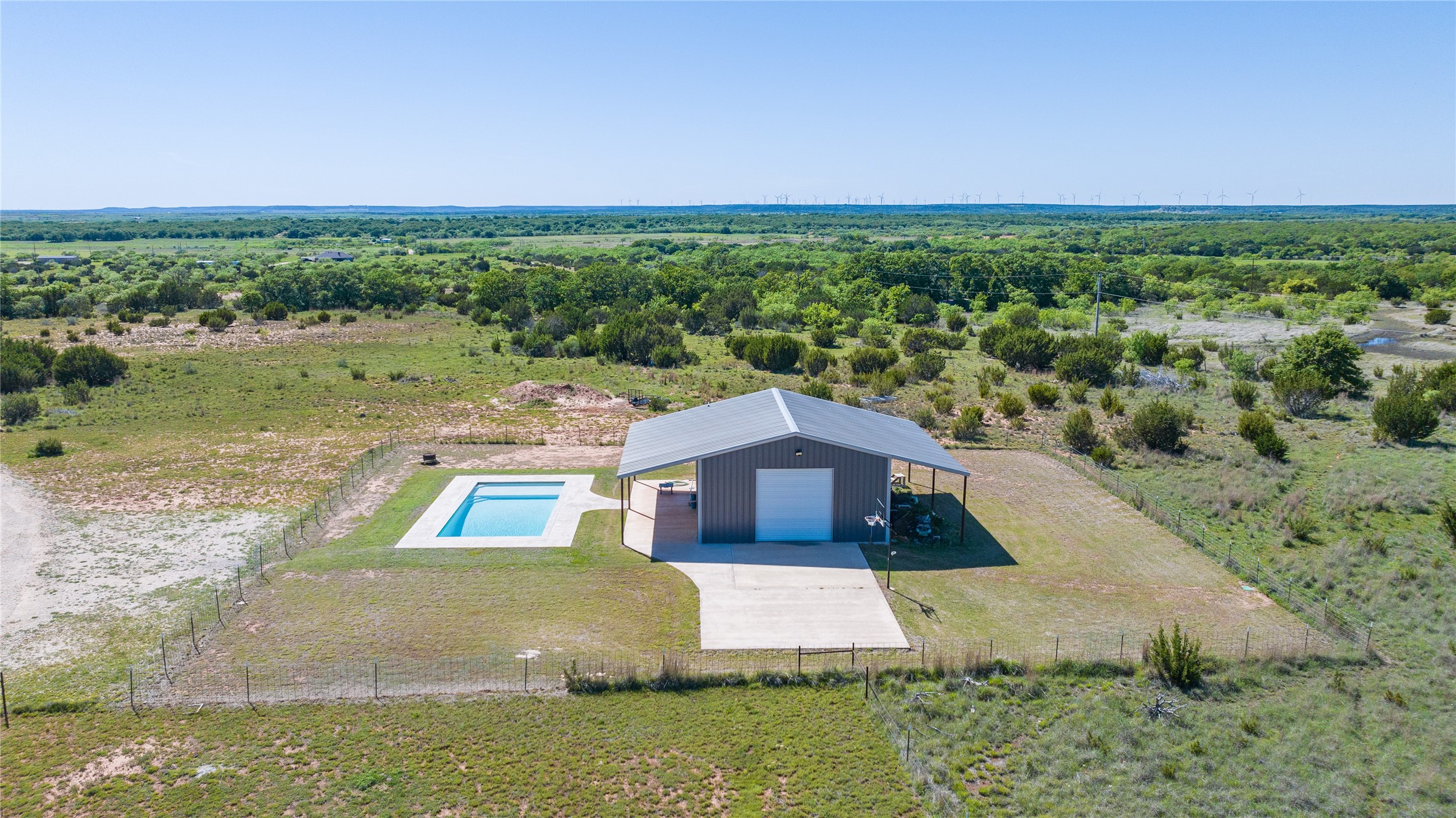 6922 Highway 83 Ovalo TX 79541