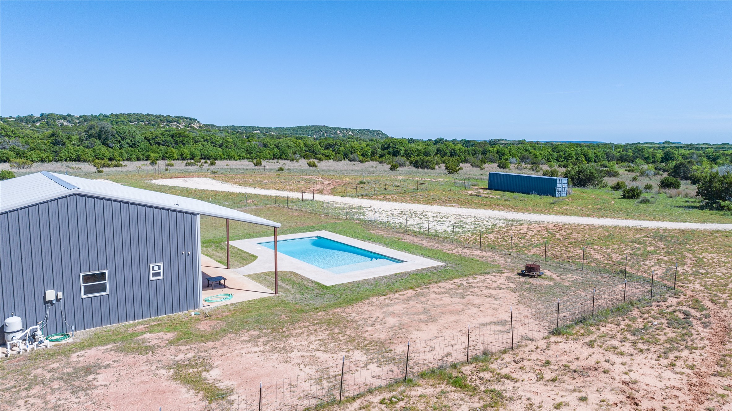 6922 Highway 83 Ovalo TX 79541