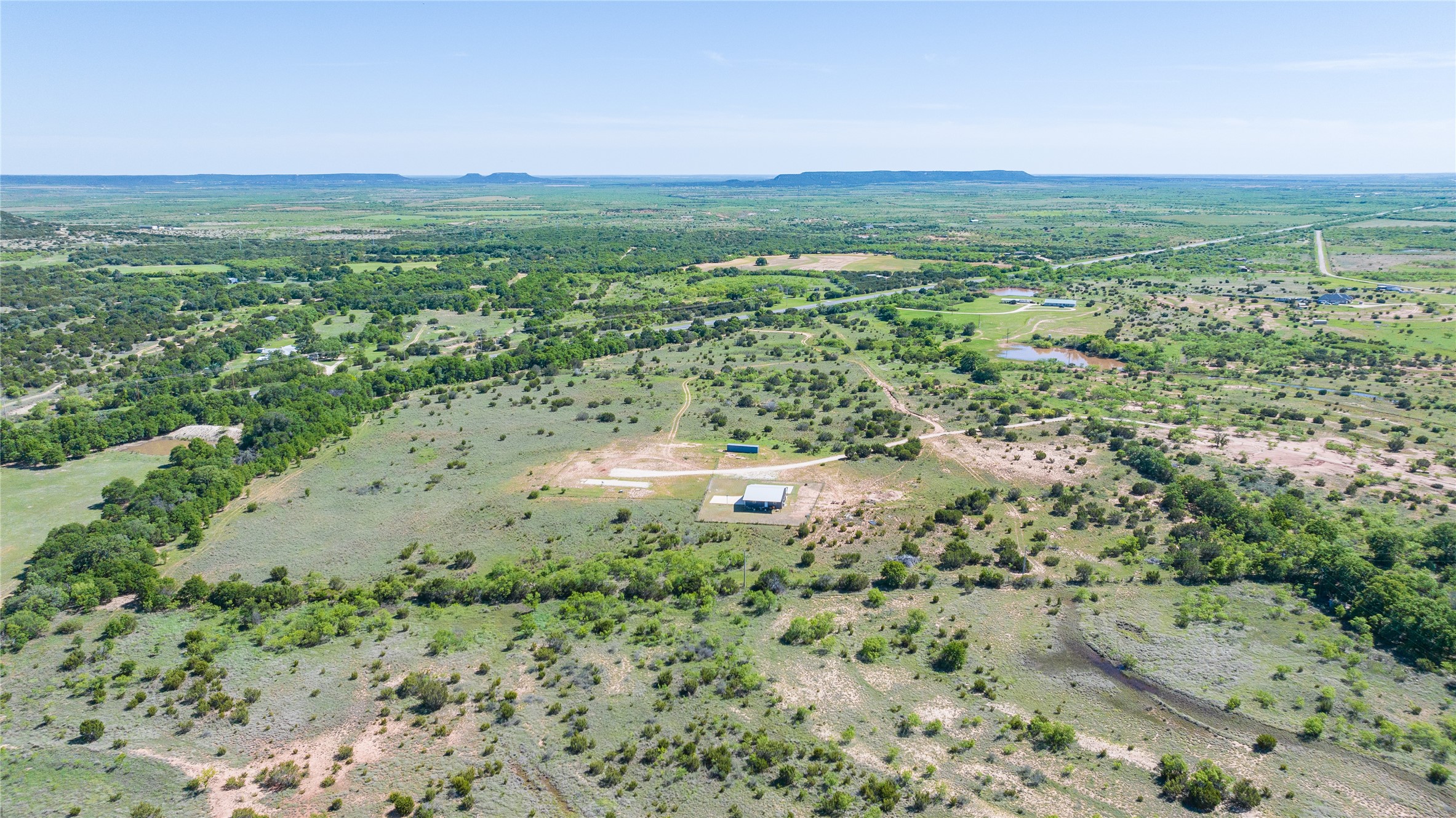 6922 Highway 83 Ovalo TX 79541