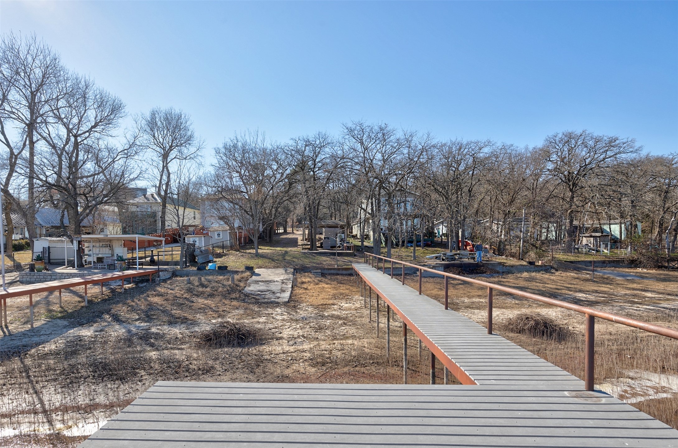1154 W Lake Drive Weatherford TX 76087