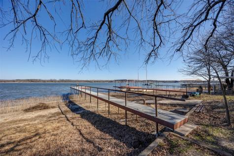 1154 W Lake Drive Weatherford TX 76087