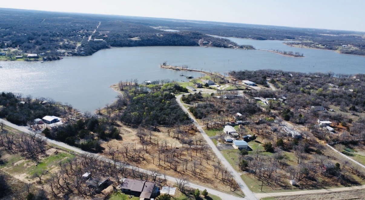 153 Catfish Trail Bowie TX 76230