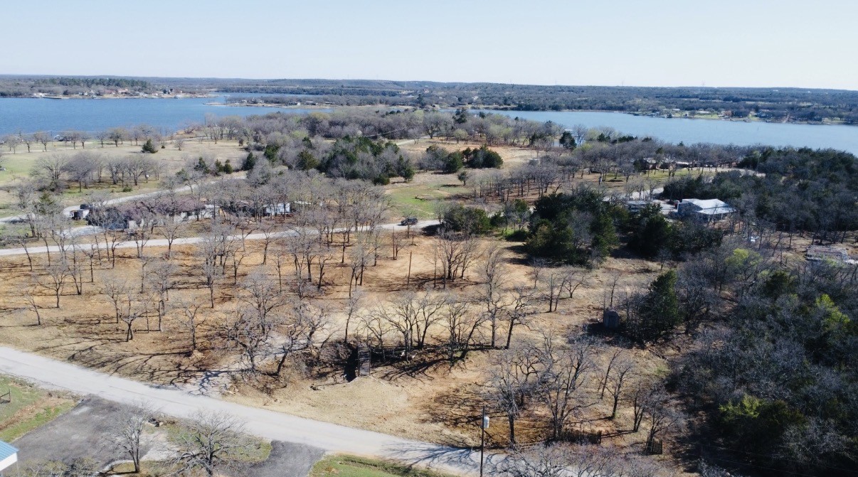 153 Catfish Trail Bowie TX 76230
