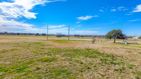 285 Cowboy Way Corsicana TX 75109
