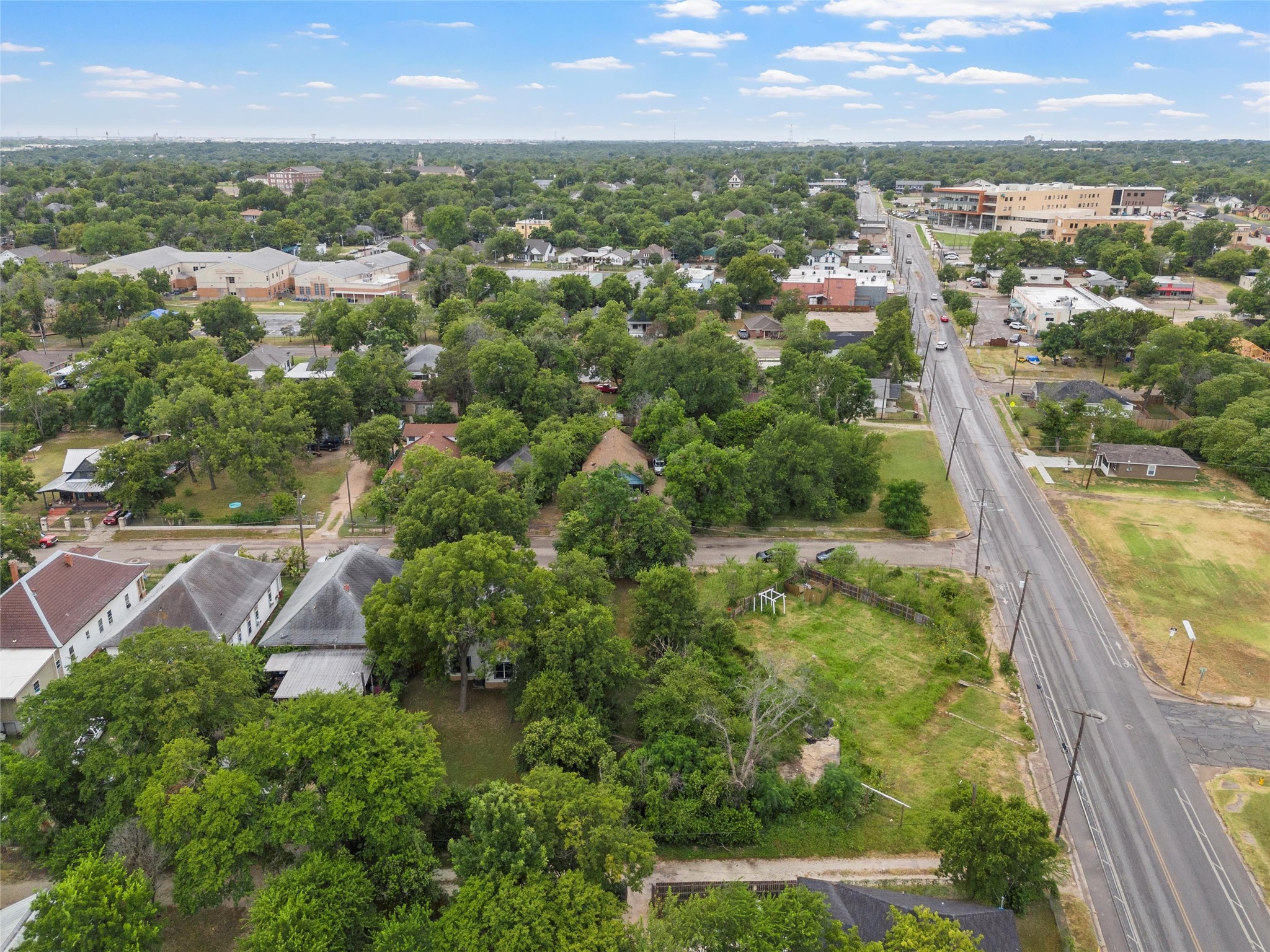 1407 N 12th Street Waco TX 76707
