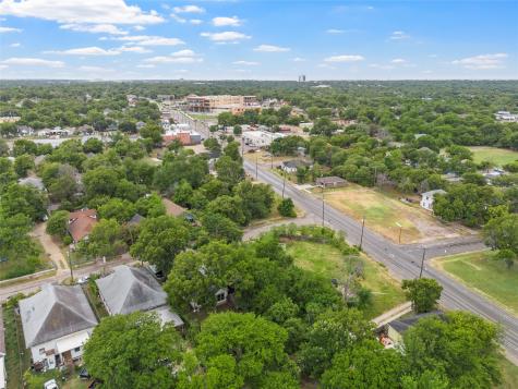 1407 N 12th Street Waco TX 76707