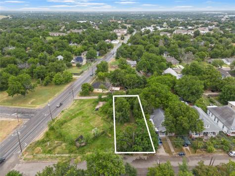 1407 N 12th Street Waco TX 76707
