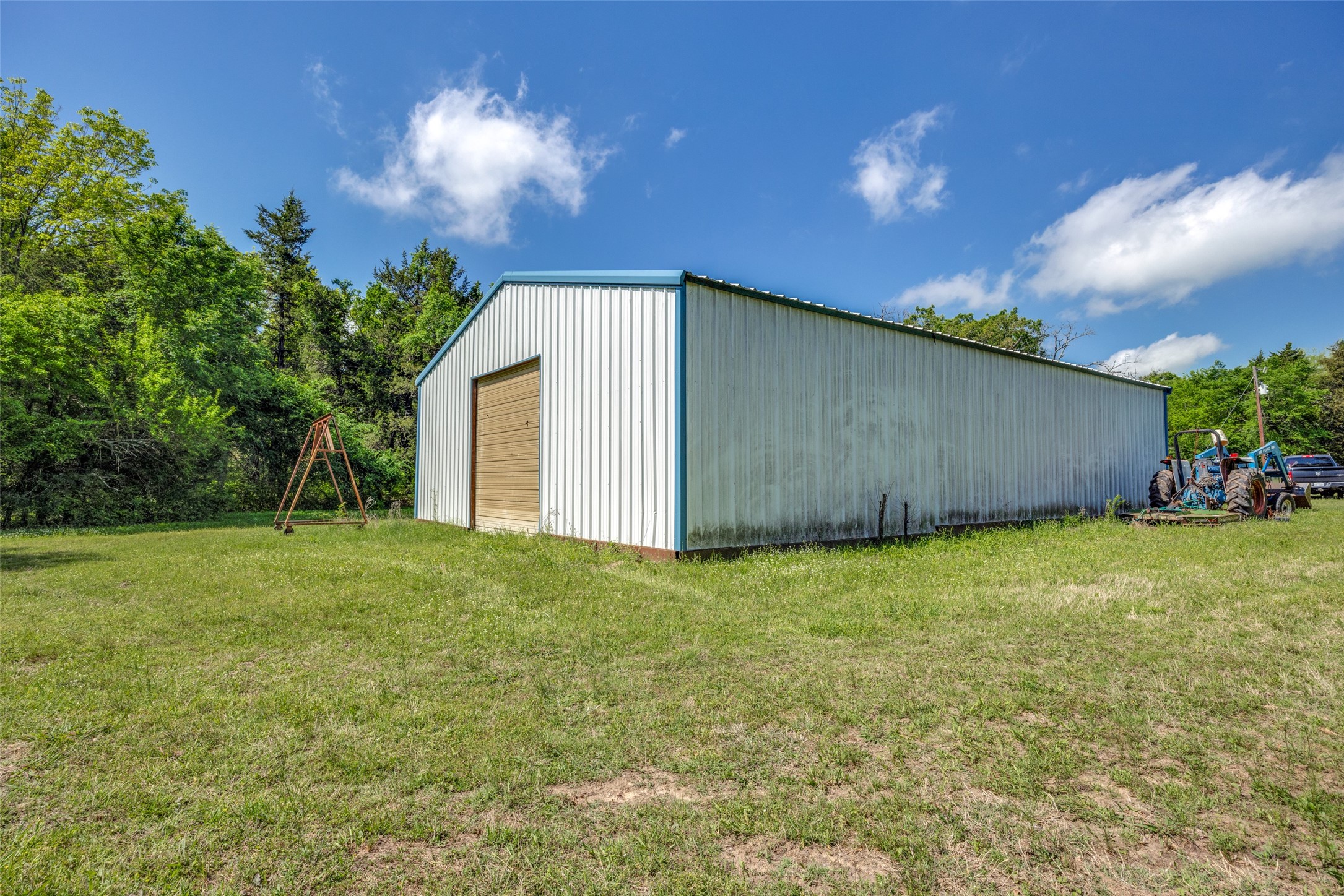 1203 County Road 4132 Cumby TX 75433