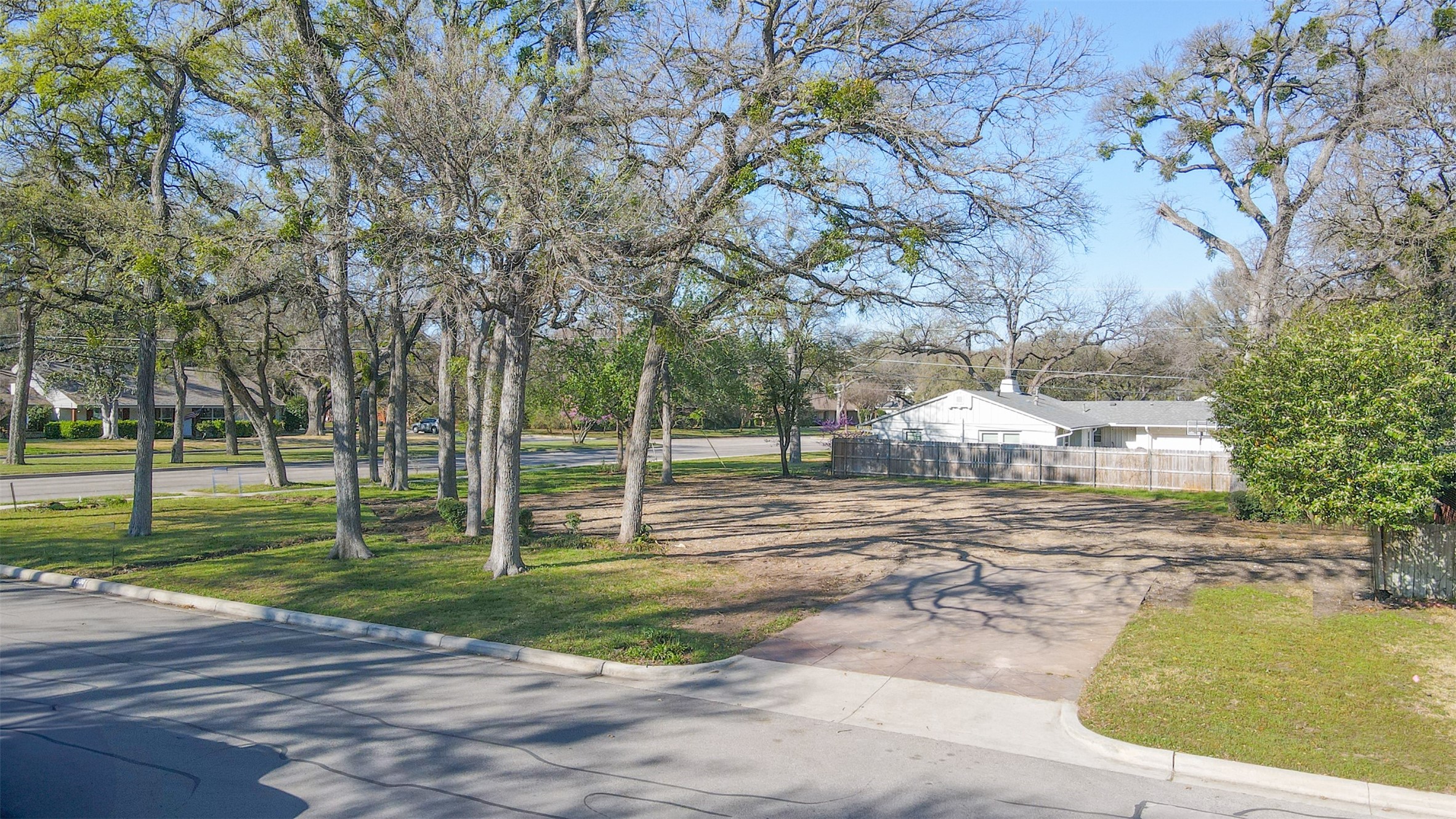 4000 Bellaire Drive Fort Worth TX 76109