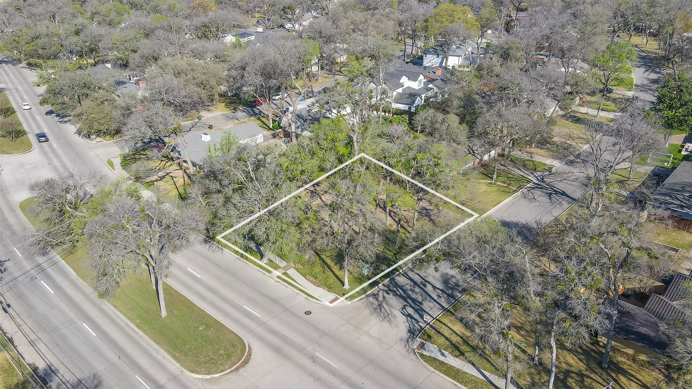 4000 Bellaire Drive Fort Worth TX 76109