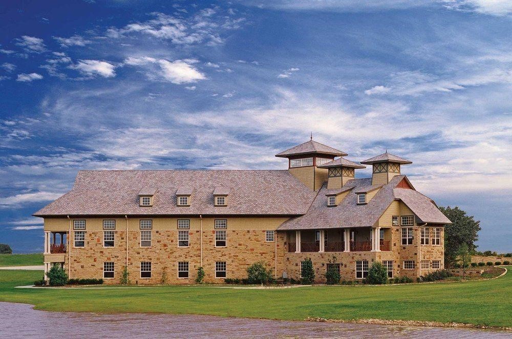 8300 Southerness Lane Cleburne TX 76033