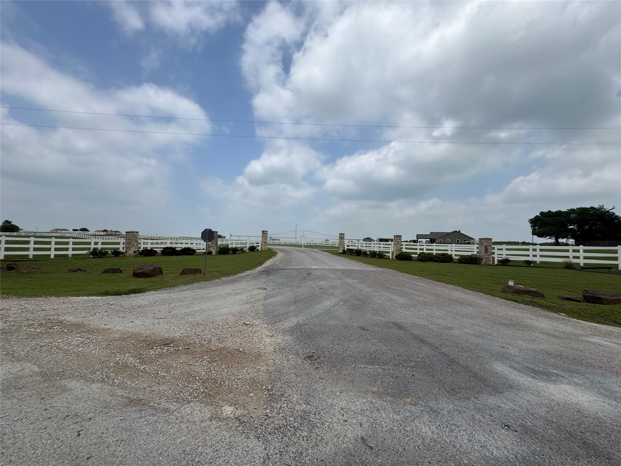 210 County Road 1264 Whitesboro TX 76273