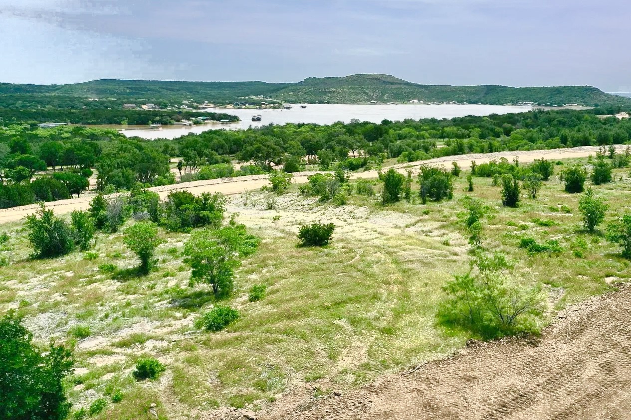 137 White Moon Road Graham TX 76450